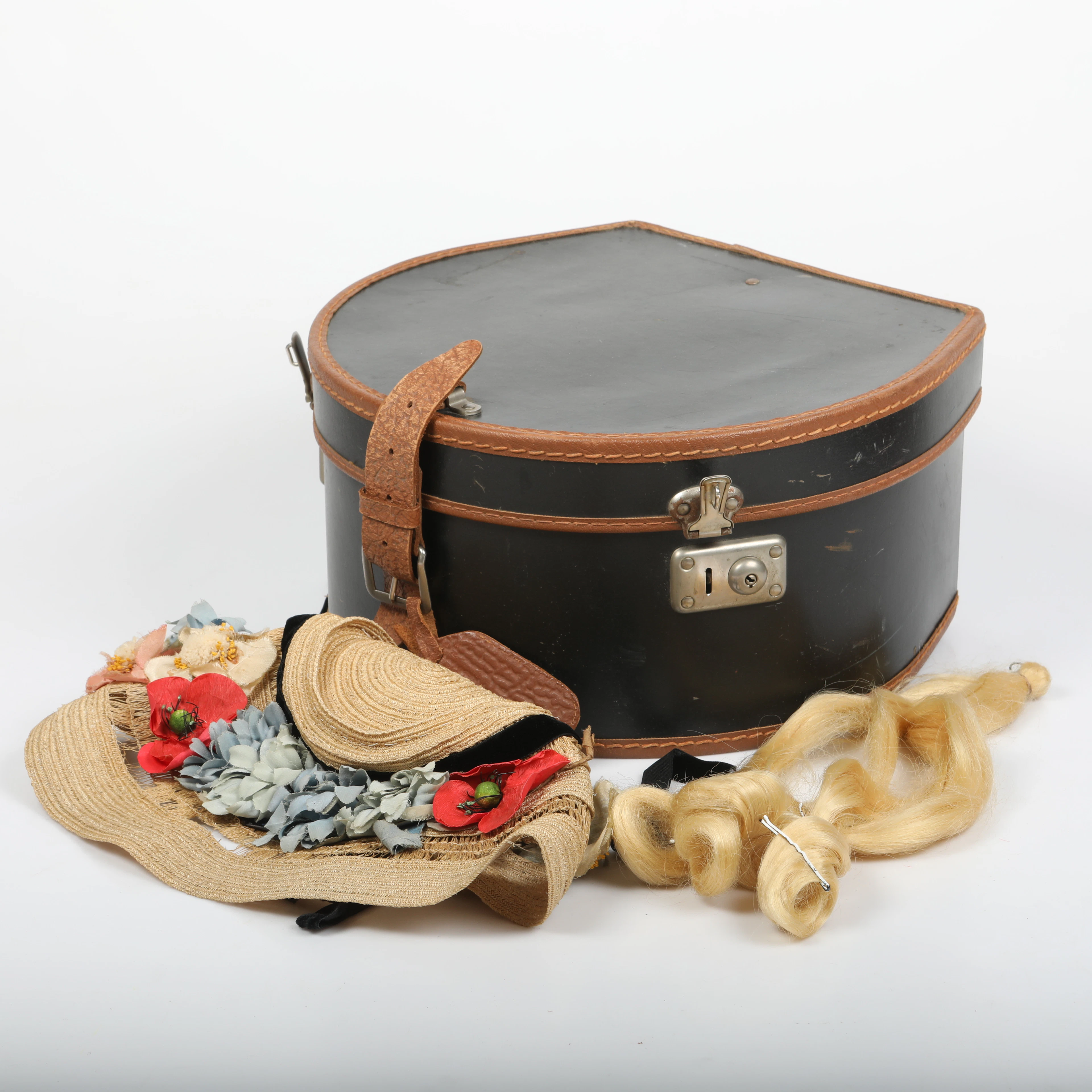 BAHYTT M. M., 3 delar, bast/textil, Modeatelje´ Helga Brandt, Helsingborg