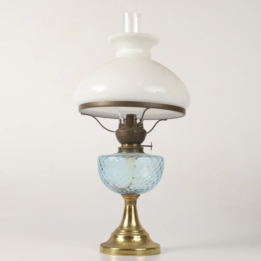BORDSFOTOGENLAMPA, mässing/glas, 1900-talets mitt.