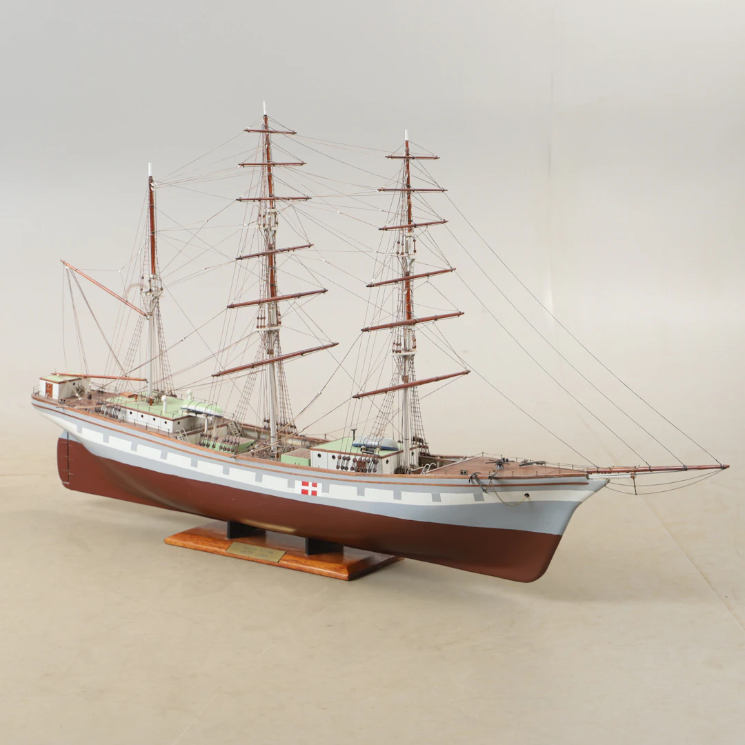 FARTYGSMODELL, "Susanne Vinnen". 1.827T - 1921.