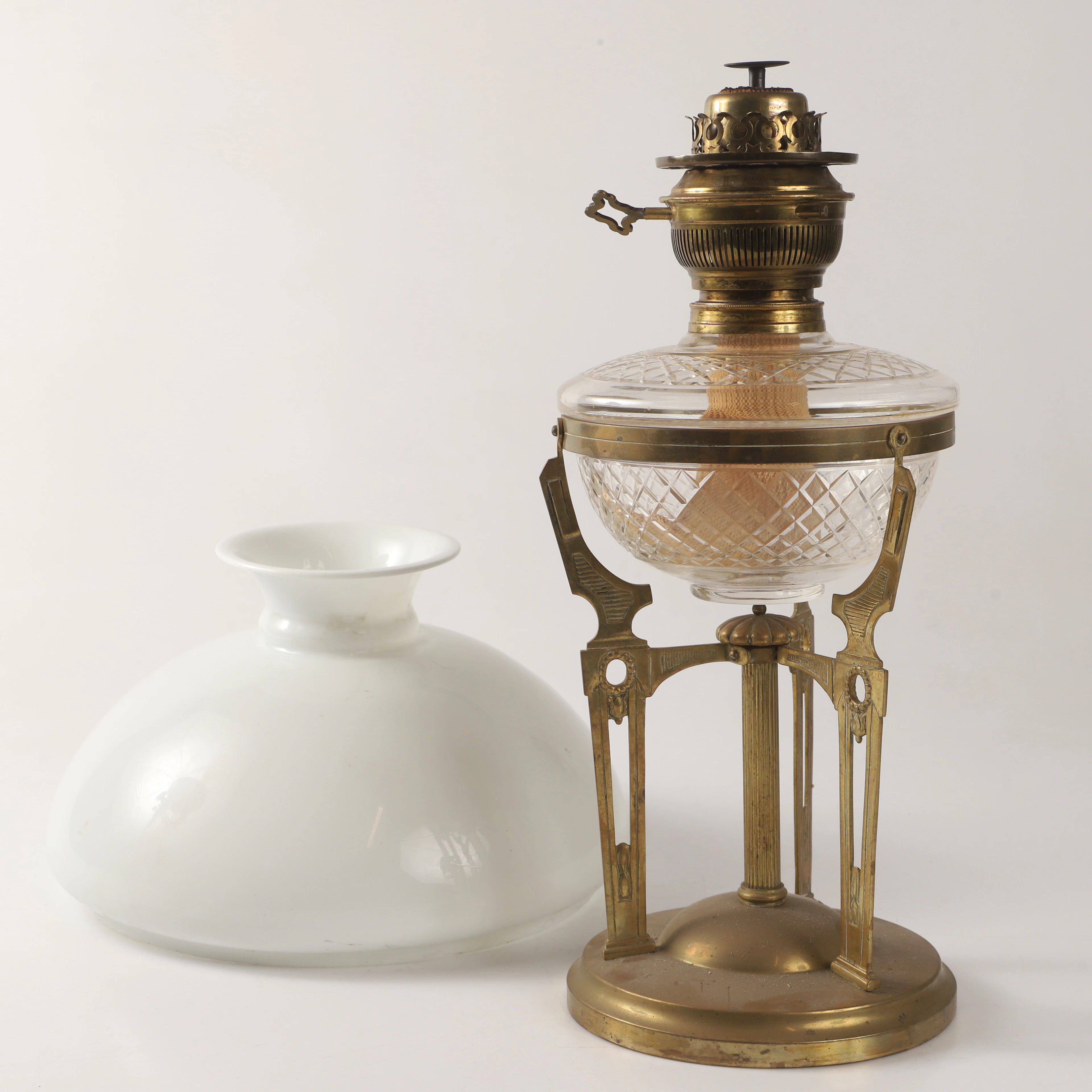 FOTOGENLAMPA, mässing och glas,sekelskiftet 1800-/1900-tal.