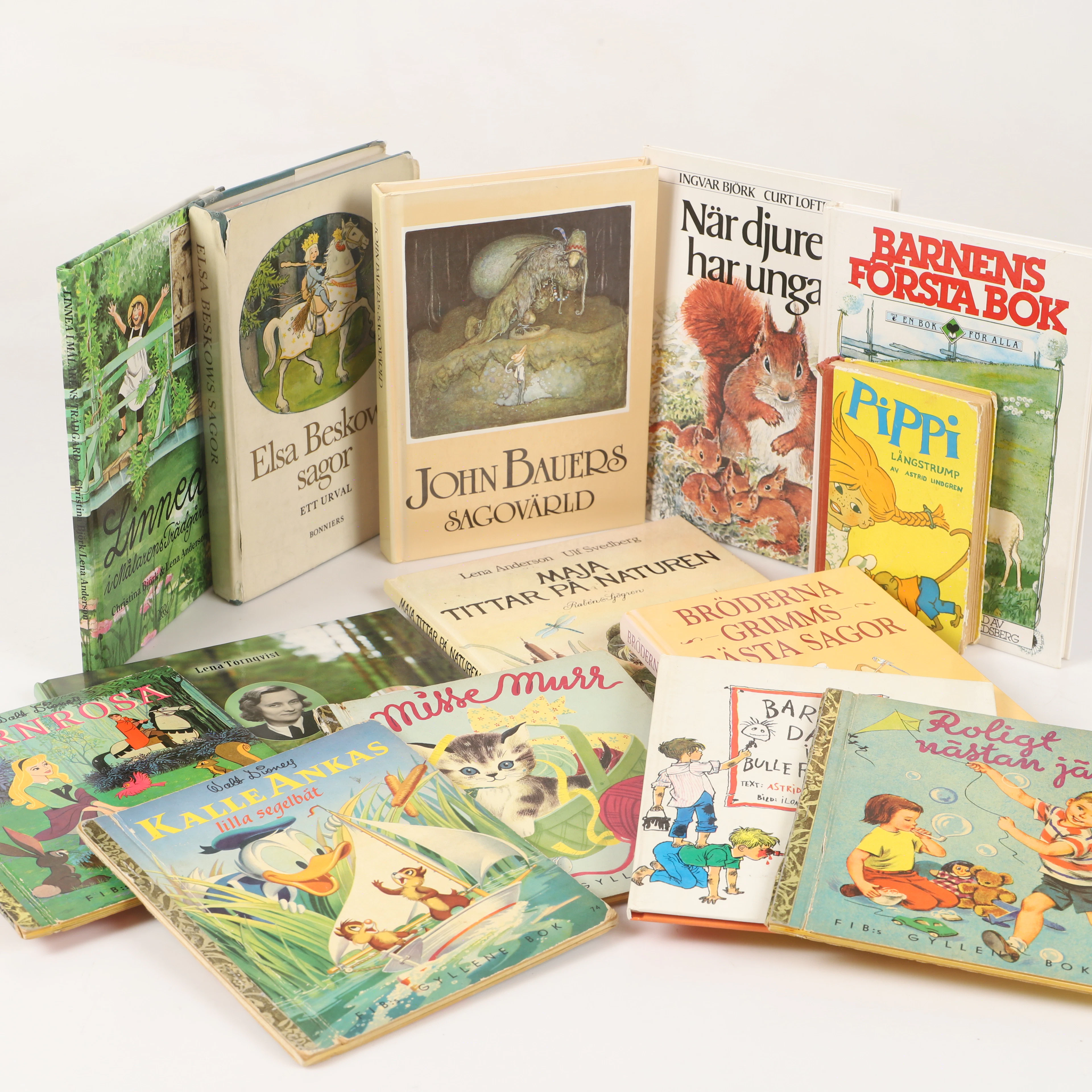 BÖCKER, 14 stycken, mestadels barnböcker, bl. a. av Astrid Lindgren