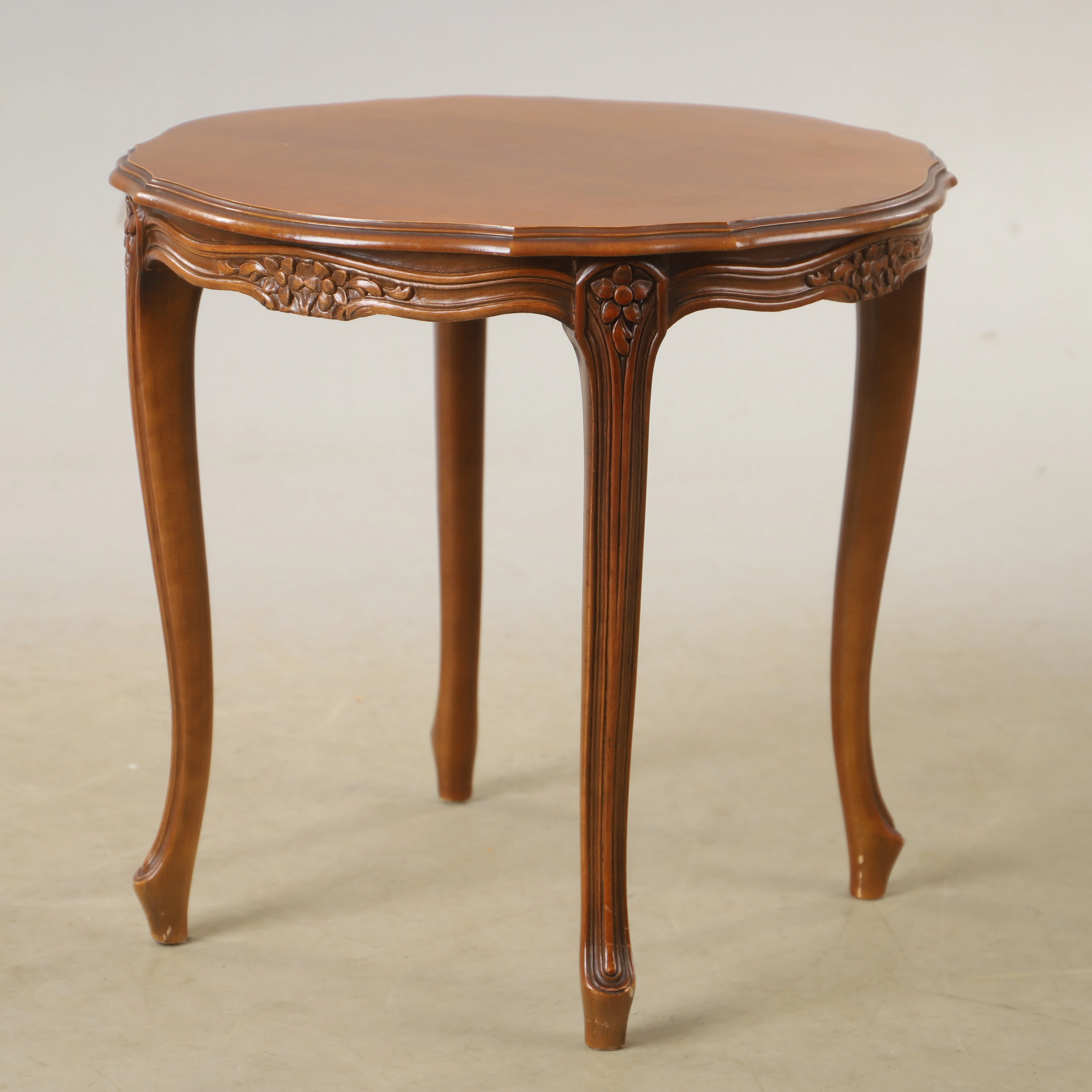 BORD, mahogny, rokokostil.