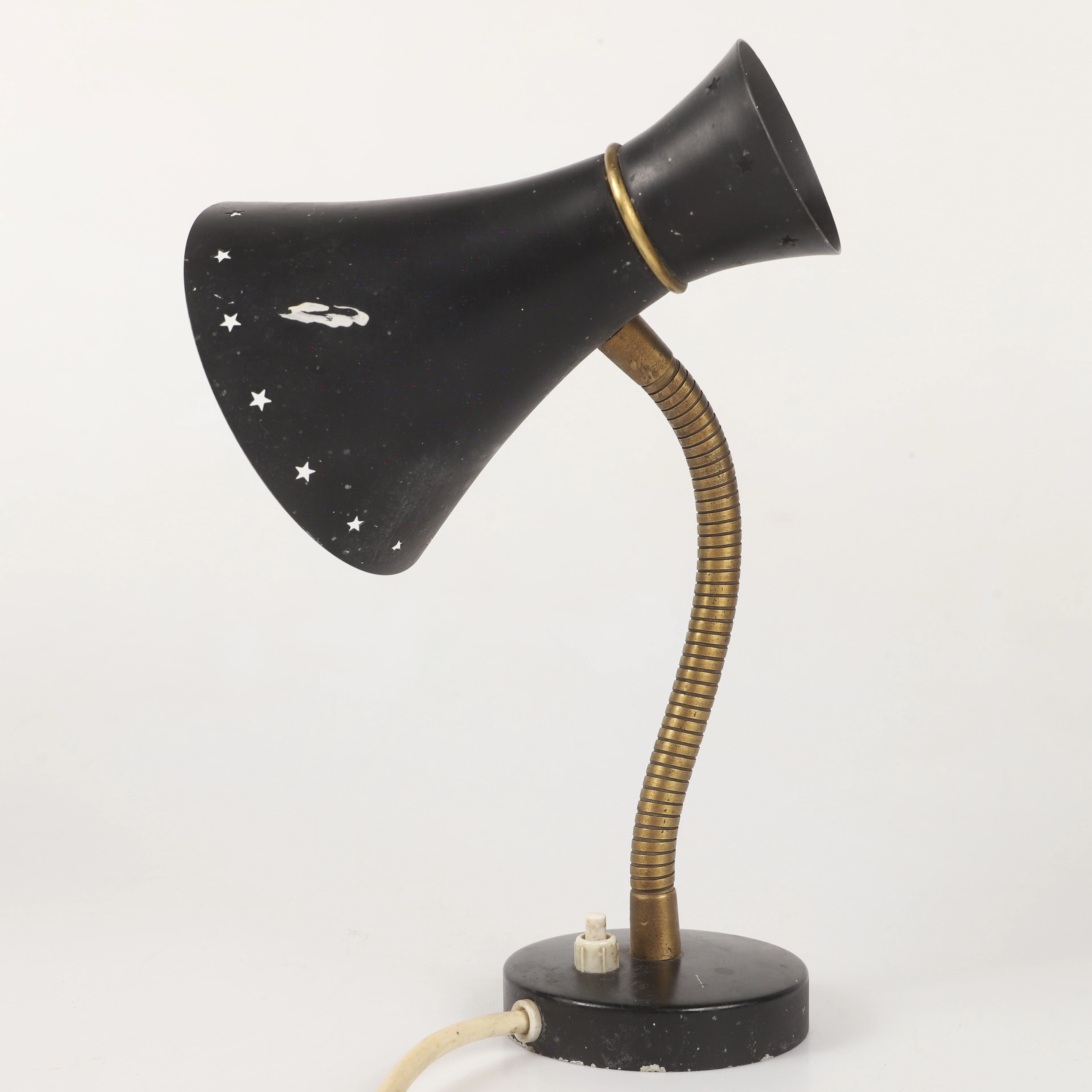 SVEND AAGE HOLM SØRENSEN. TILLSKRIVEN. Bords-/vägglampa, metall med