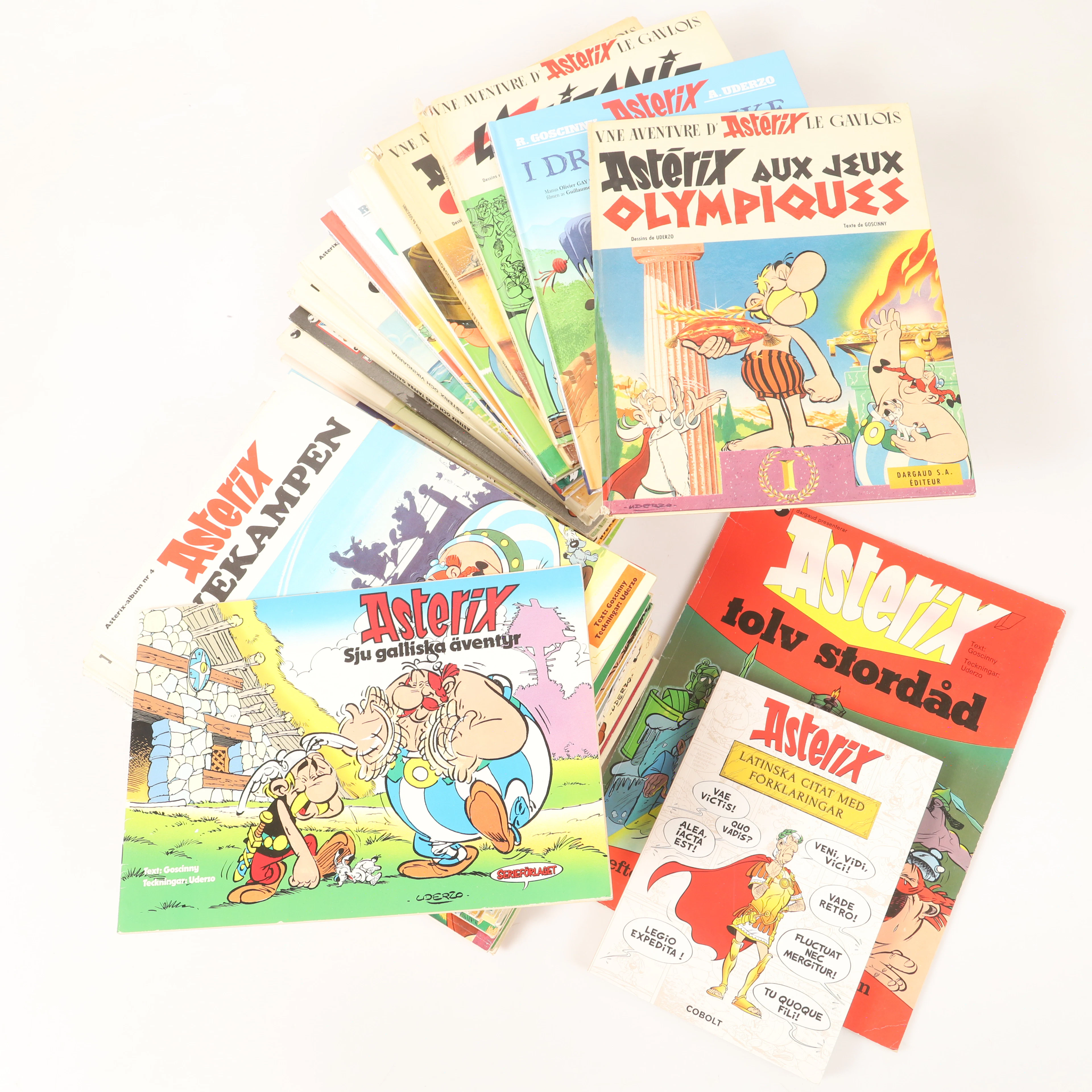 SERIETIDNINGAR, Asterix, 48 häfte samt 9 inbundna.