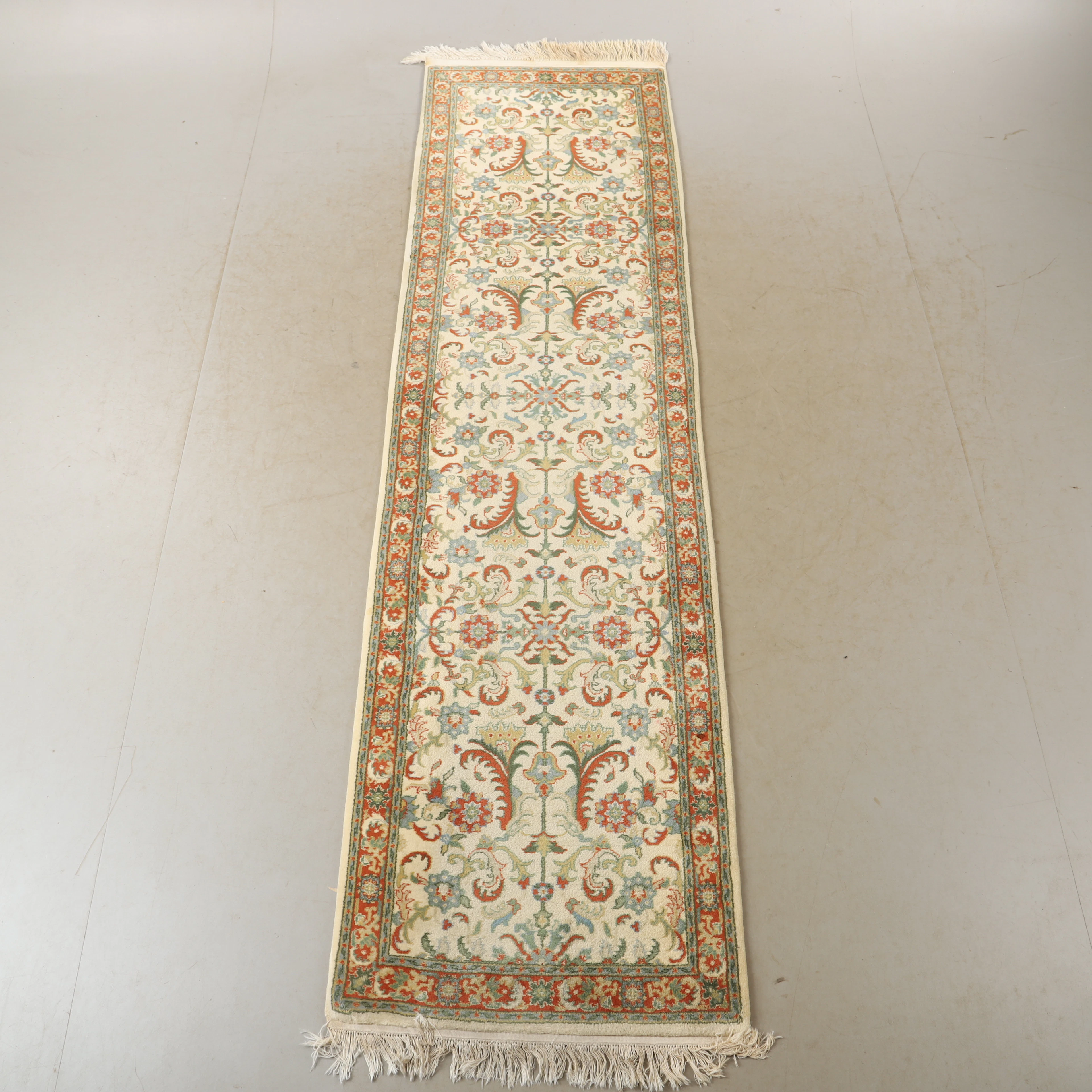 MATTA, oriantalisk, galleri, 307 x 81 cm.