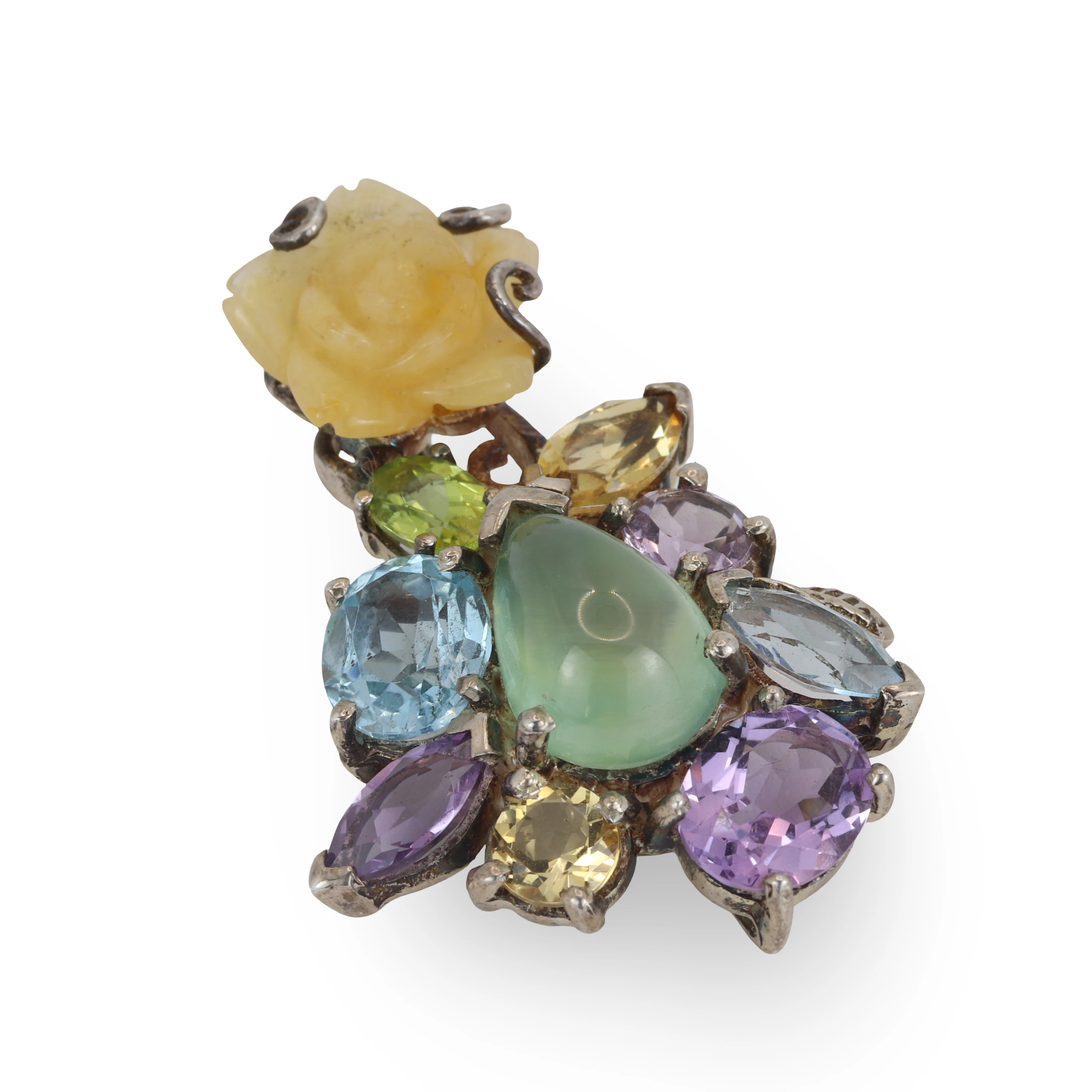 MULTI STONE CLUSTER PENDANT.