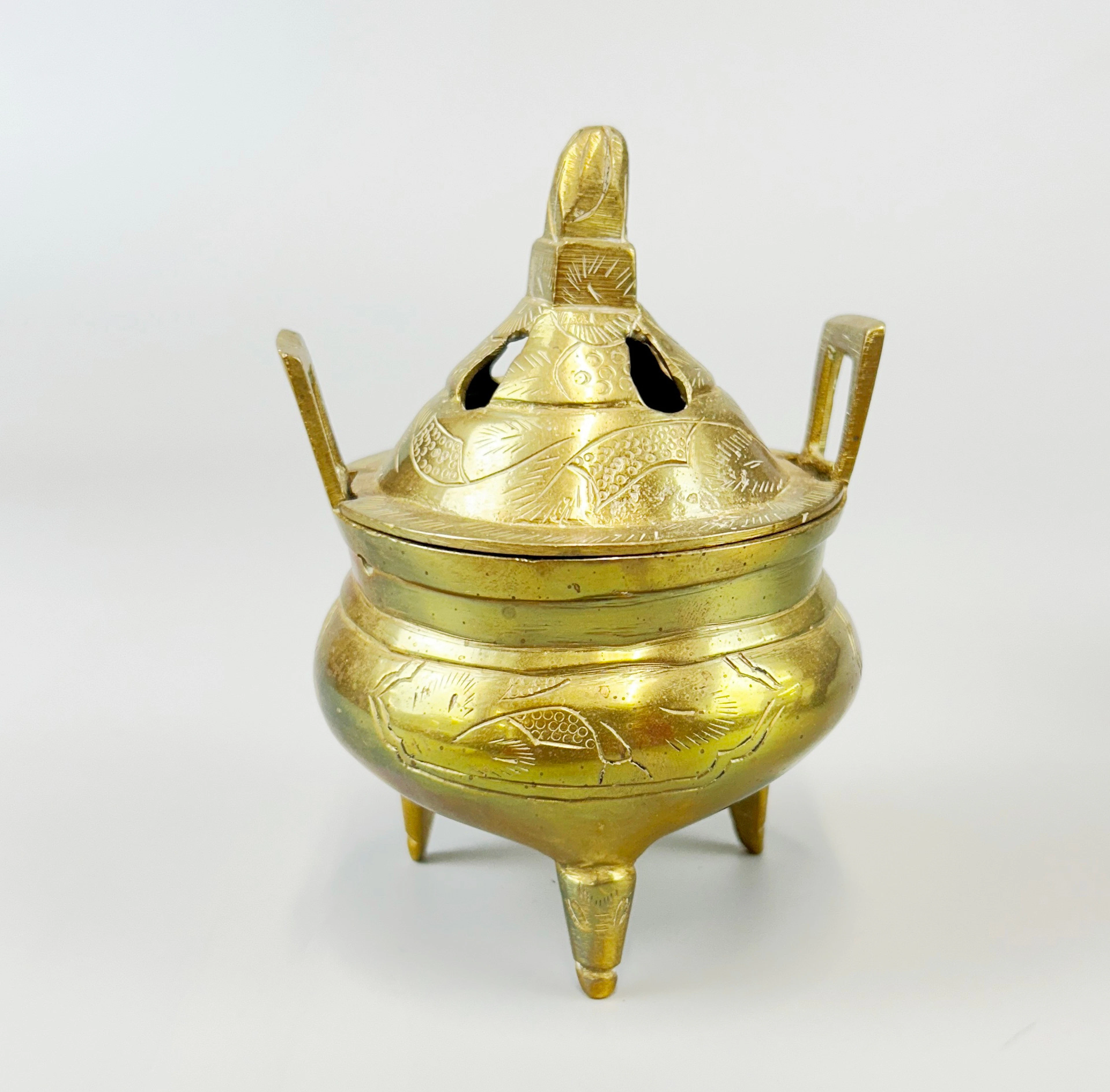 CHINESE BRASS LIDDED CENSOR.