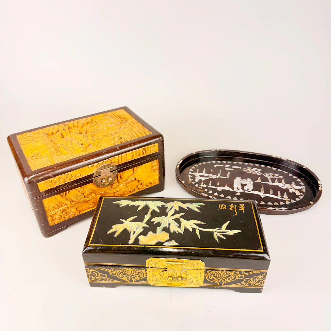 CHINESE BOXES AND TRAY.
