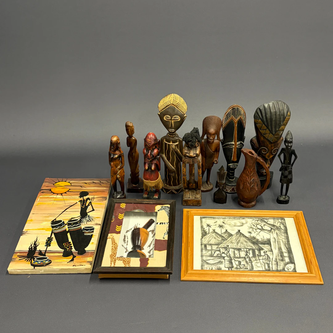CARVED WOODEN TRIBAL ITEMS.