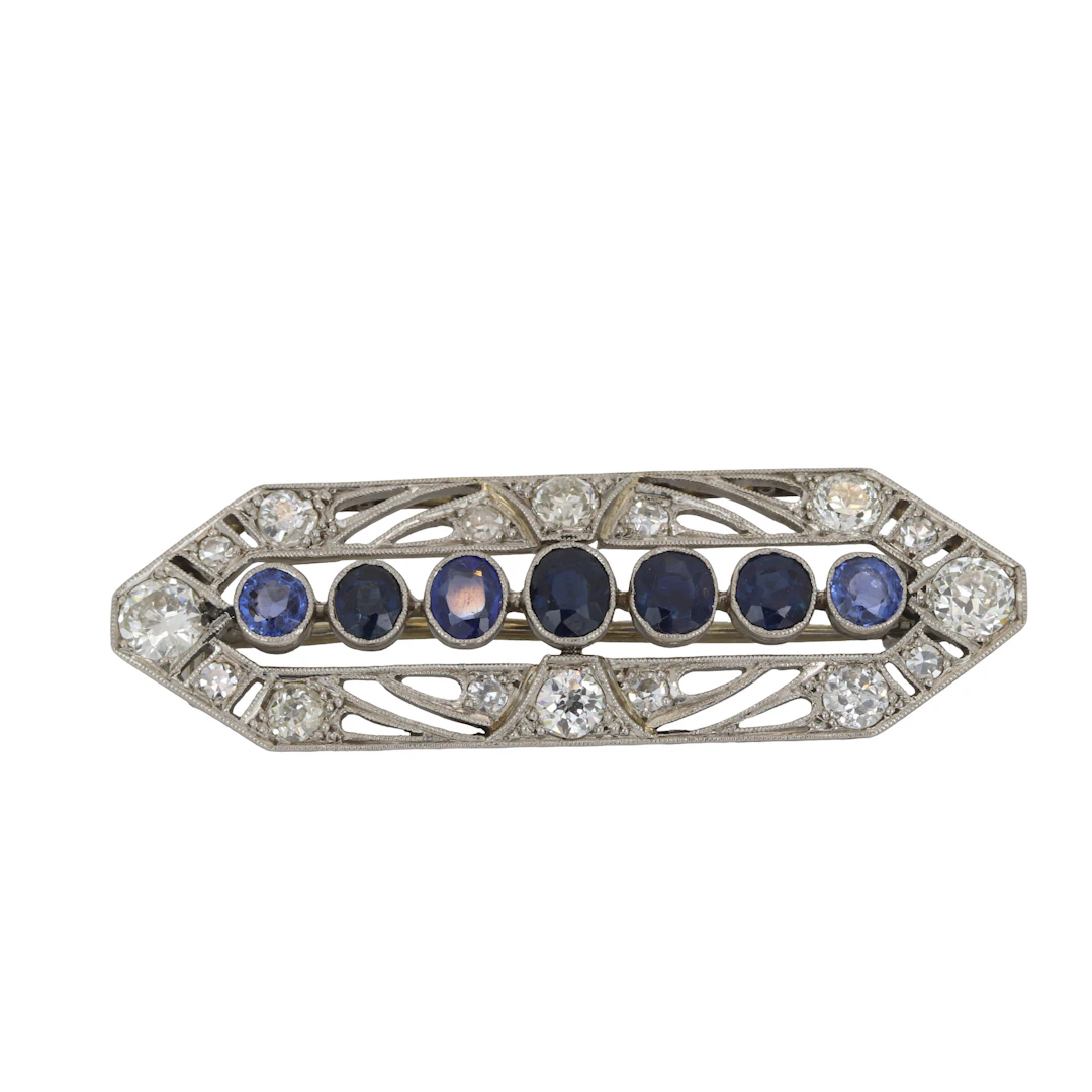 ART DECO PLATINUM DIAMOND & SAPPHIRE BROOCH.