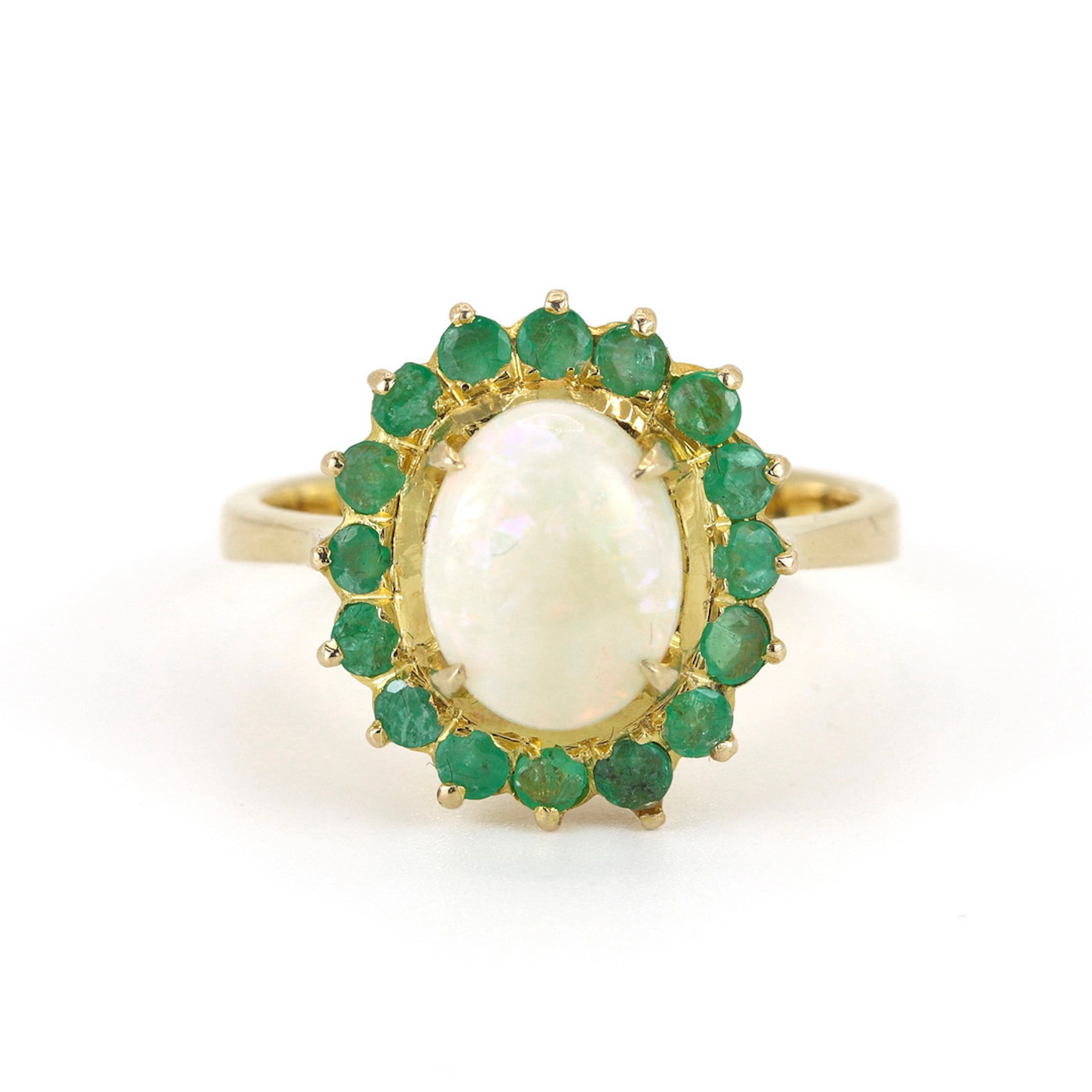 14CT GOLD OPAL & EMERALD RING.