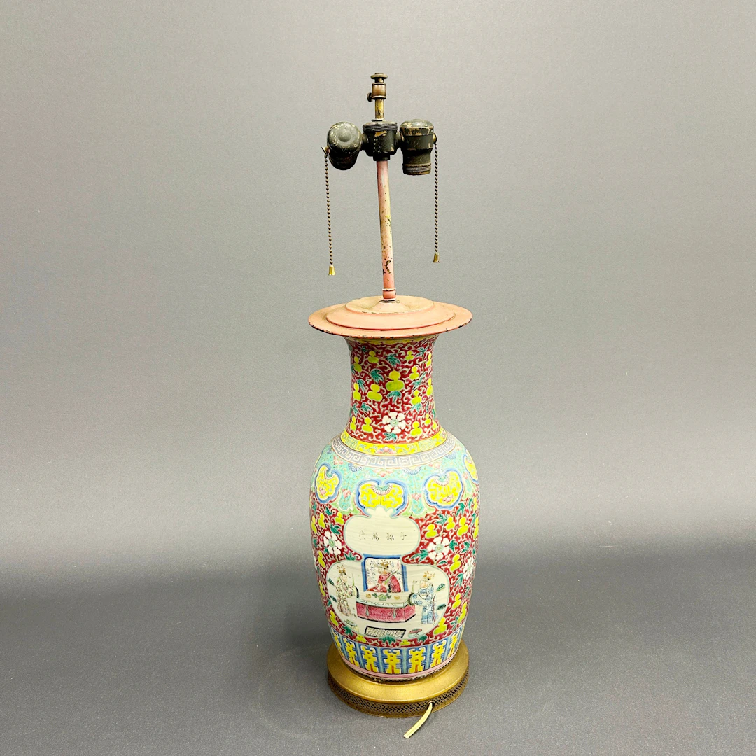 ORIENTAL TABLE LAMP BASE.