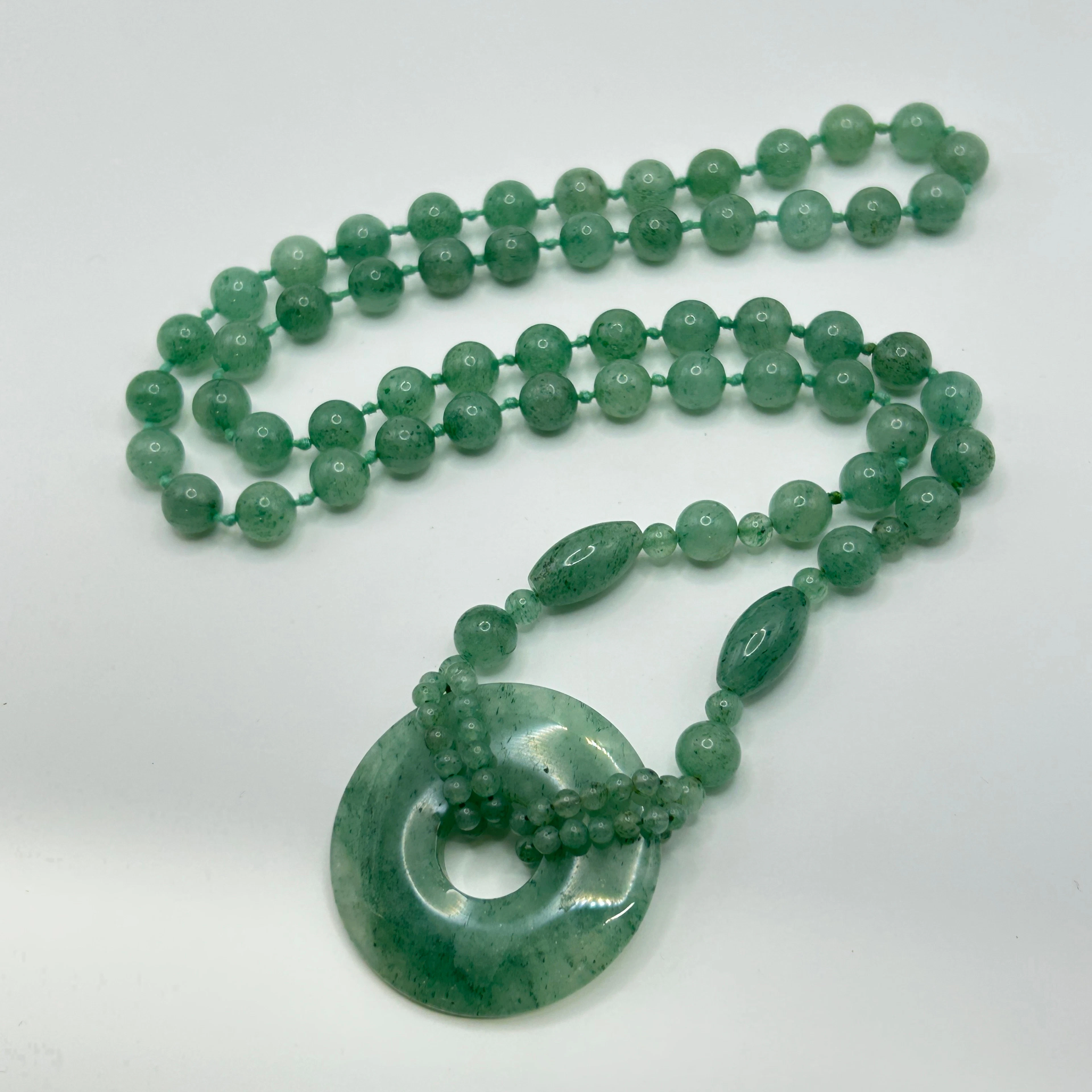 CHINESE JADE NECKLACE.