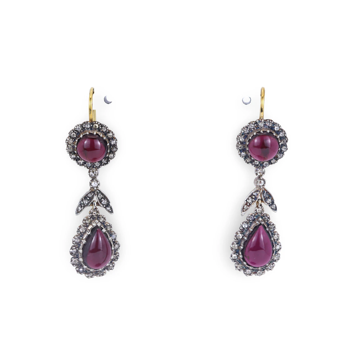 18CT GOLD & SILVER GARNET DIAMOND EARRINGS.