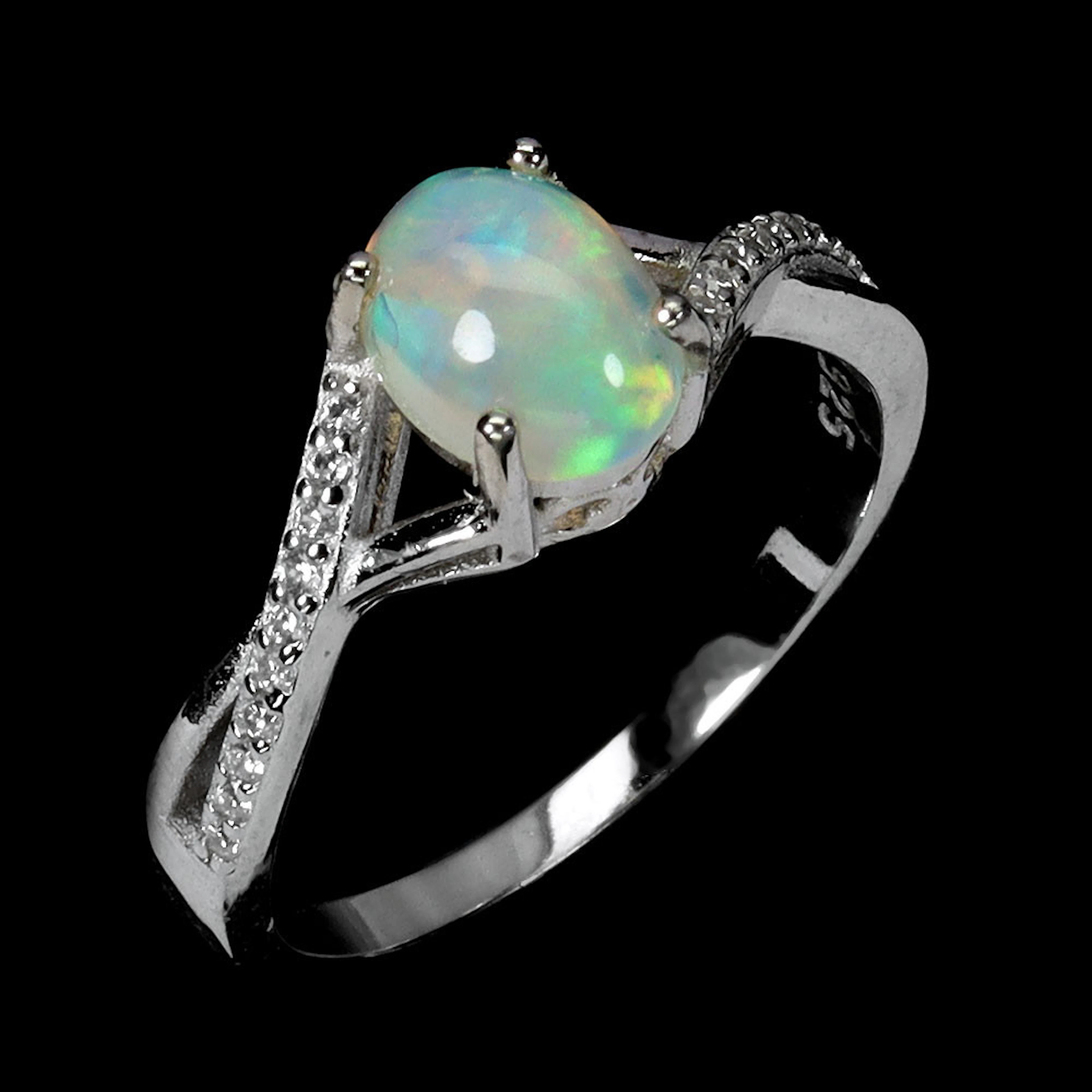 OPAL SILVER RING.