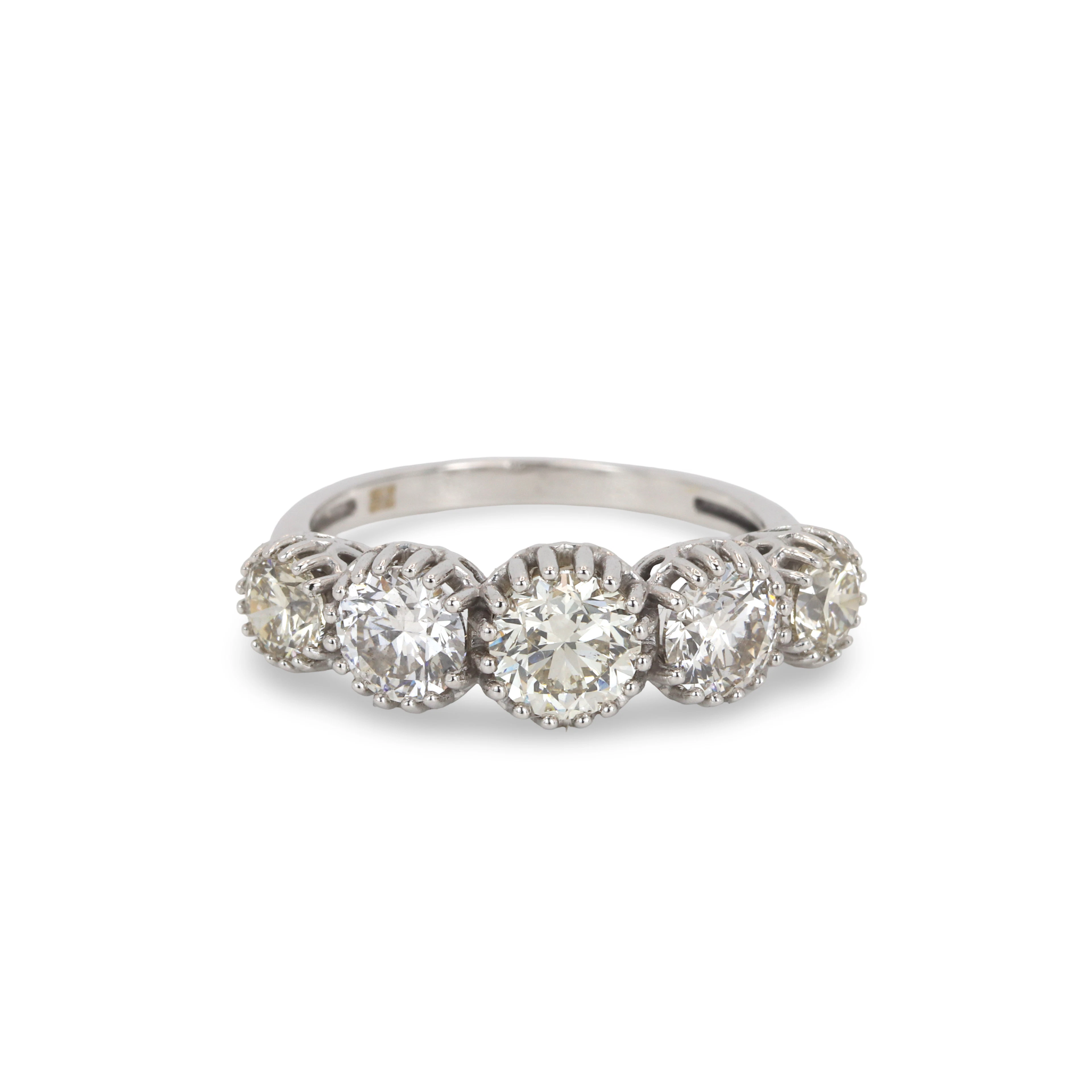 18CT GOLD 2.35CT DIA RING.