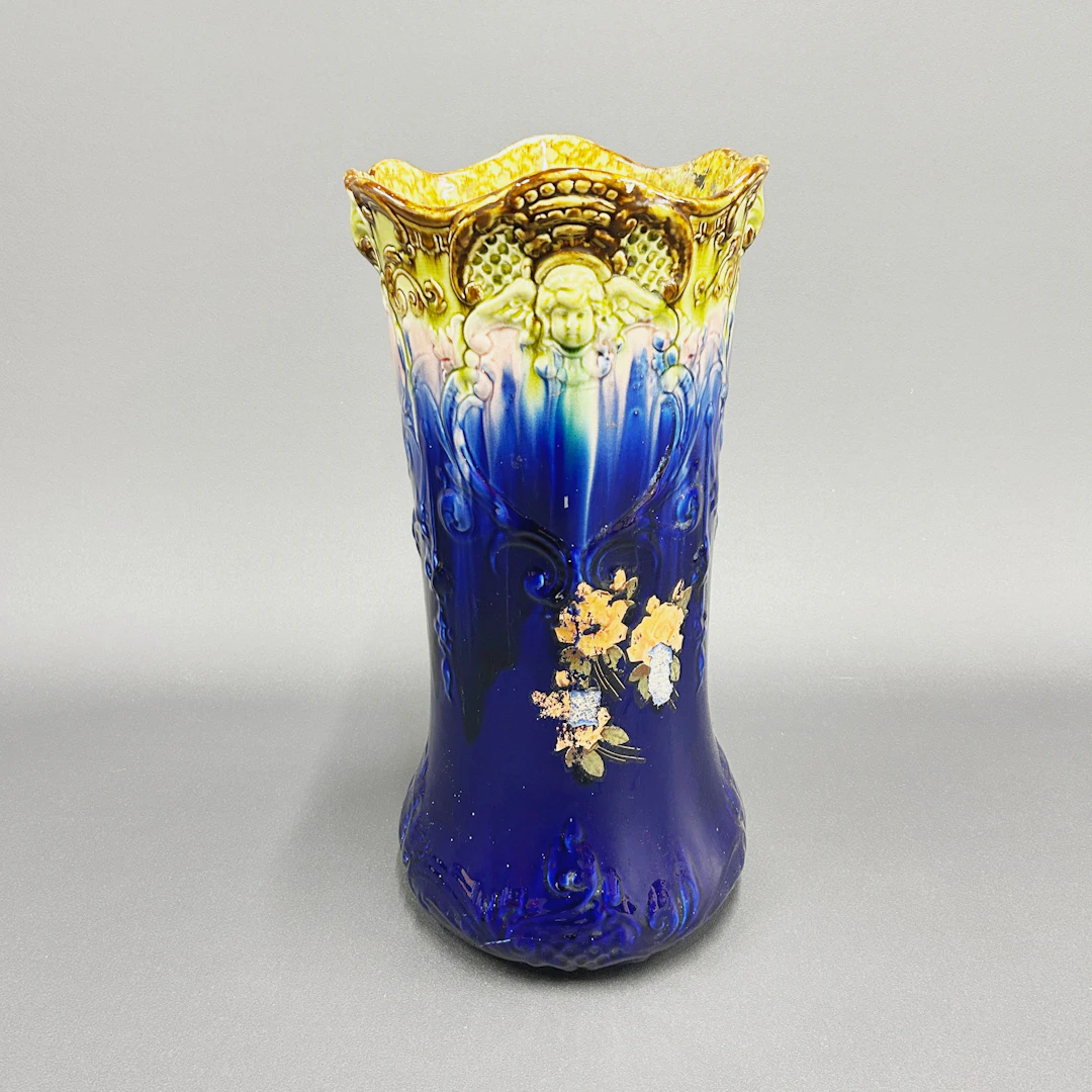 MAJOLICA UMBRELLA STAND.