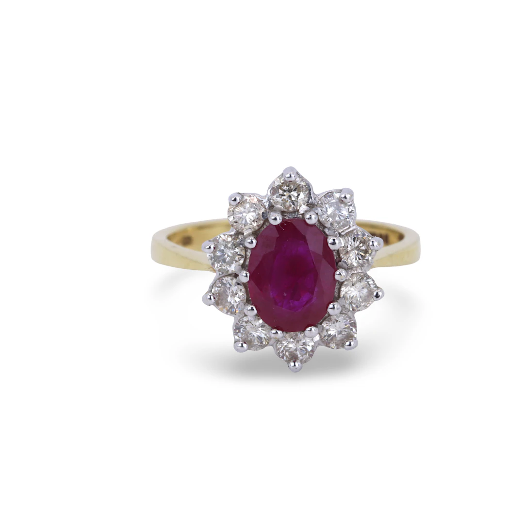 18CT GOLD RUBY & DIAMOND RING.