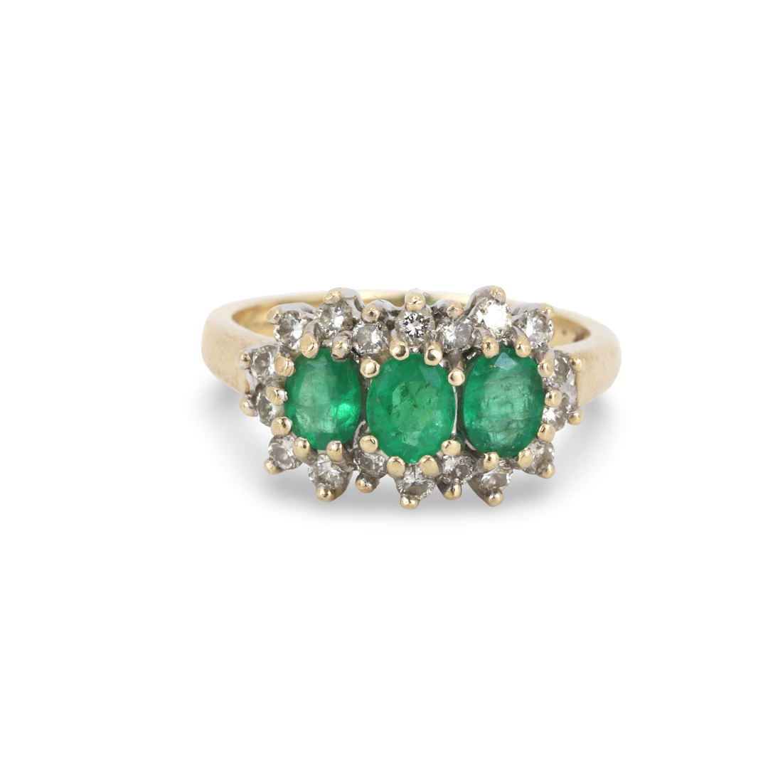 9CT GOLD DIA AND EMERALD RING.