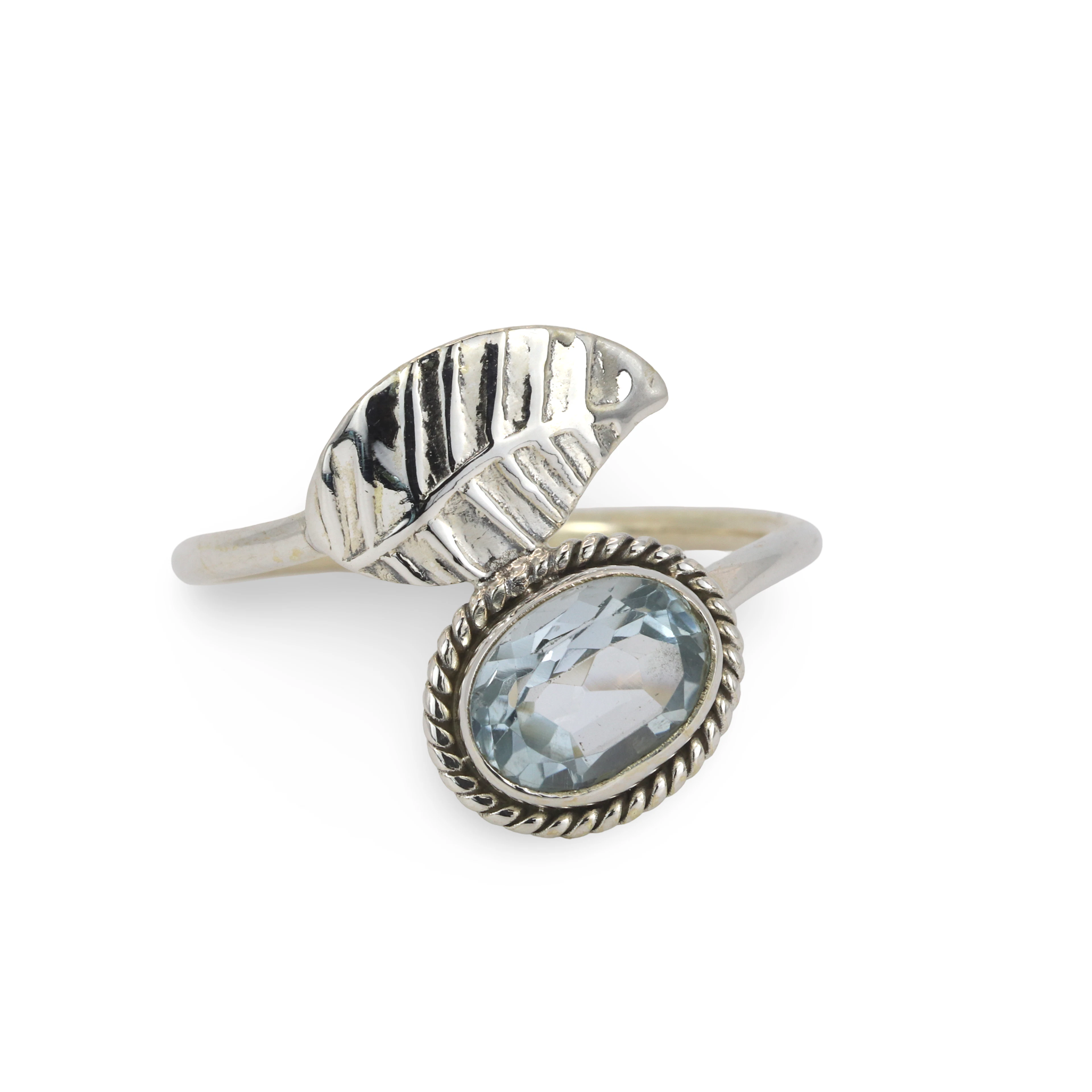 BLUE TOPAZ FEATHER SILVER RING.