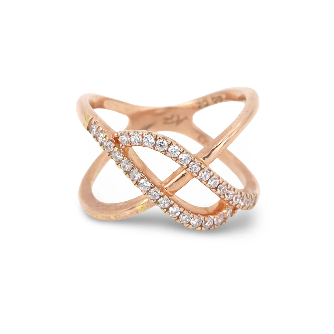 SILVER GILT STONE SET RING.