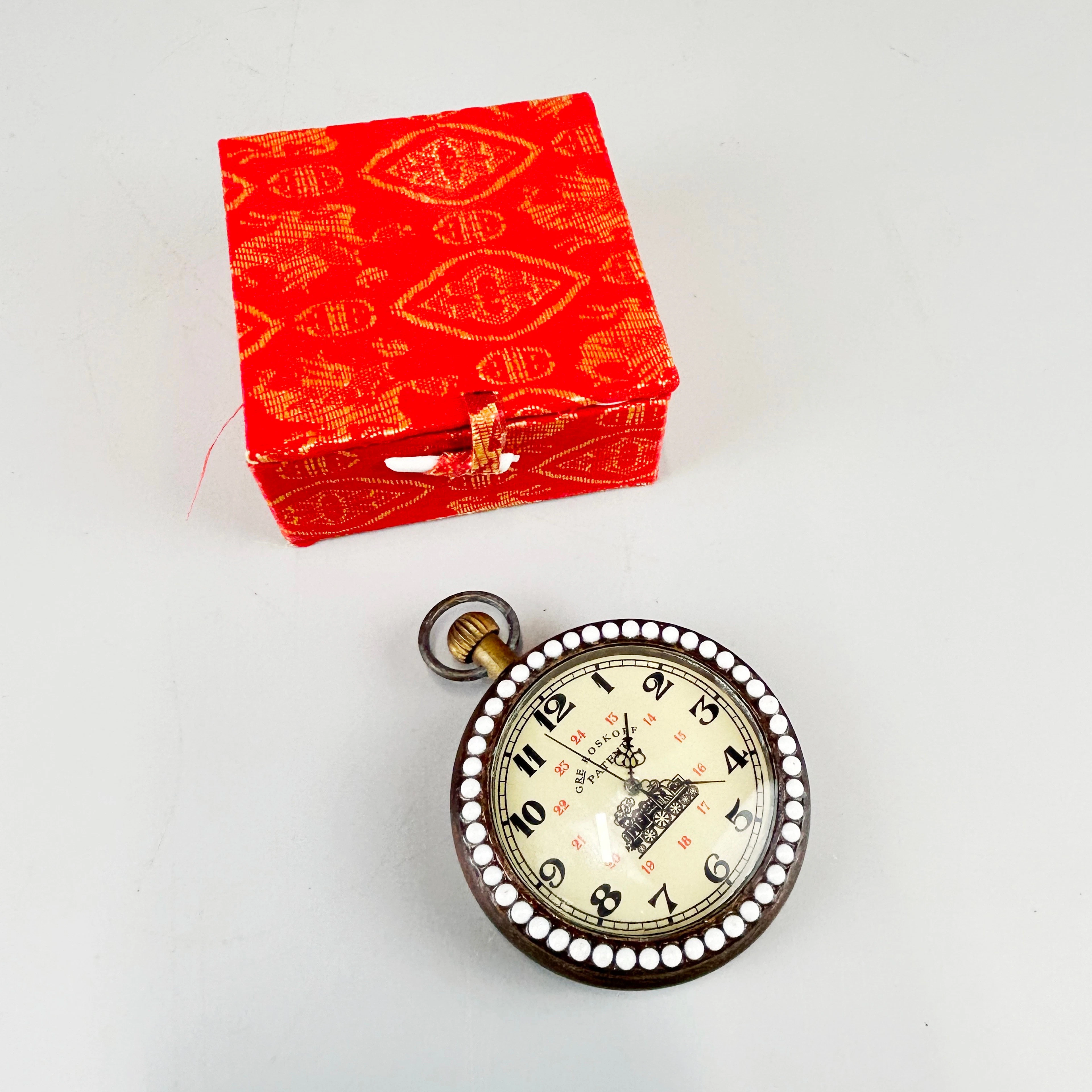 VINTAGE STYLE POCKET WATCH.