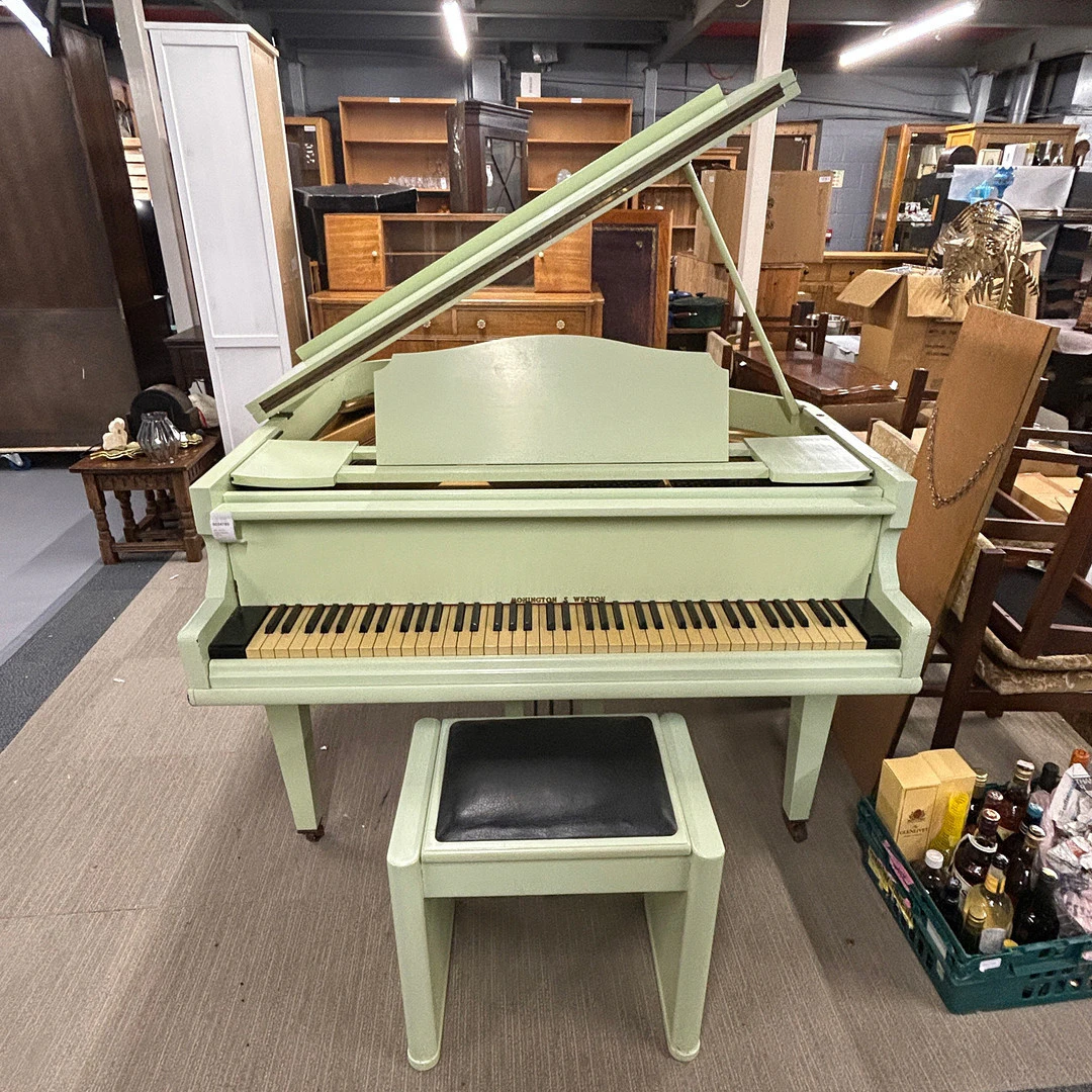 ART DECO BABY GRAND PIANO.