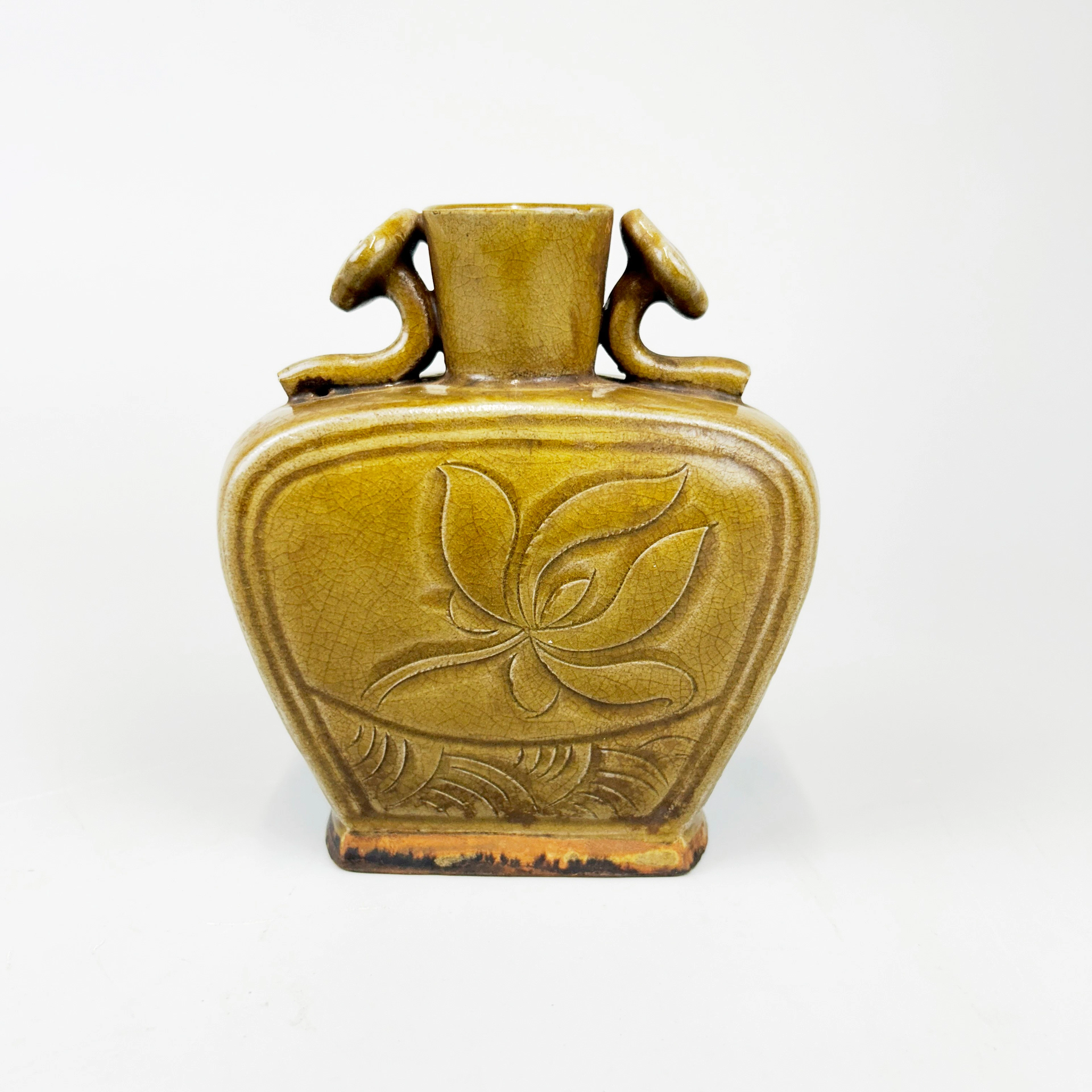 CHINESE CELADON VASE.