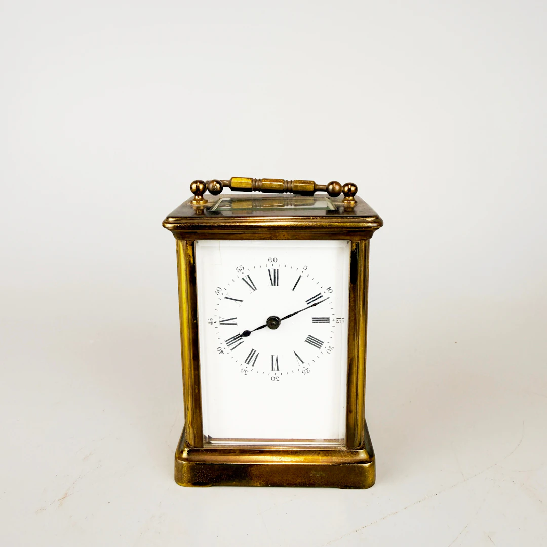 BRASS CARRIAGE CLOCK.