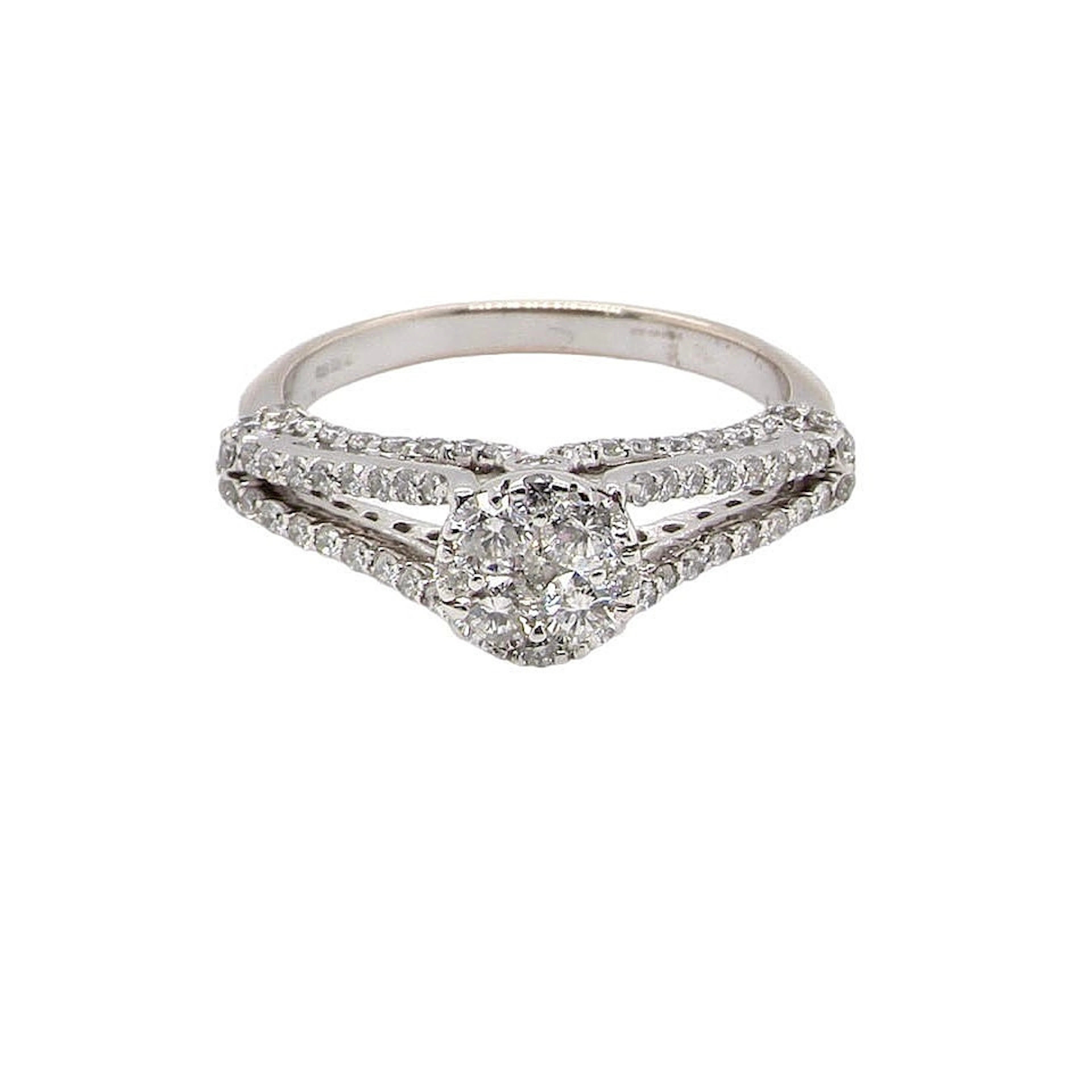 18CT GOLD DIAMOND RING.