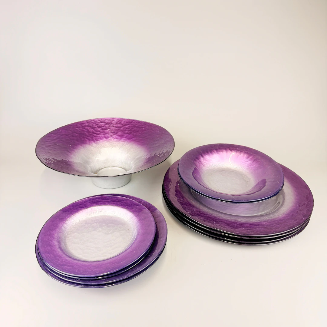 ITALIAN GLASS TABLEWARE PART SET.