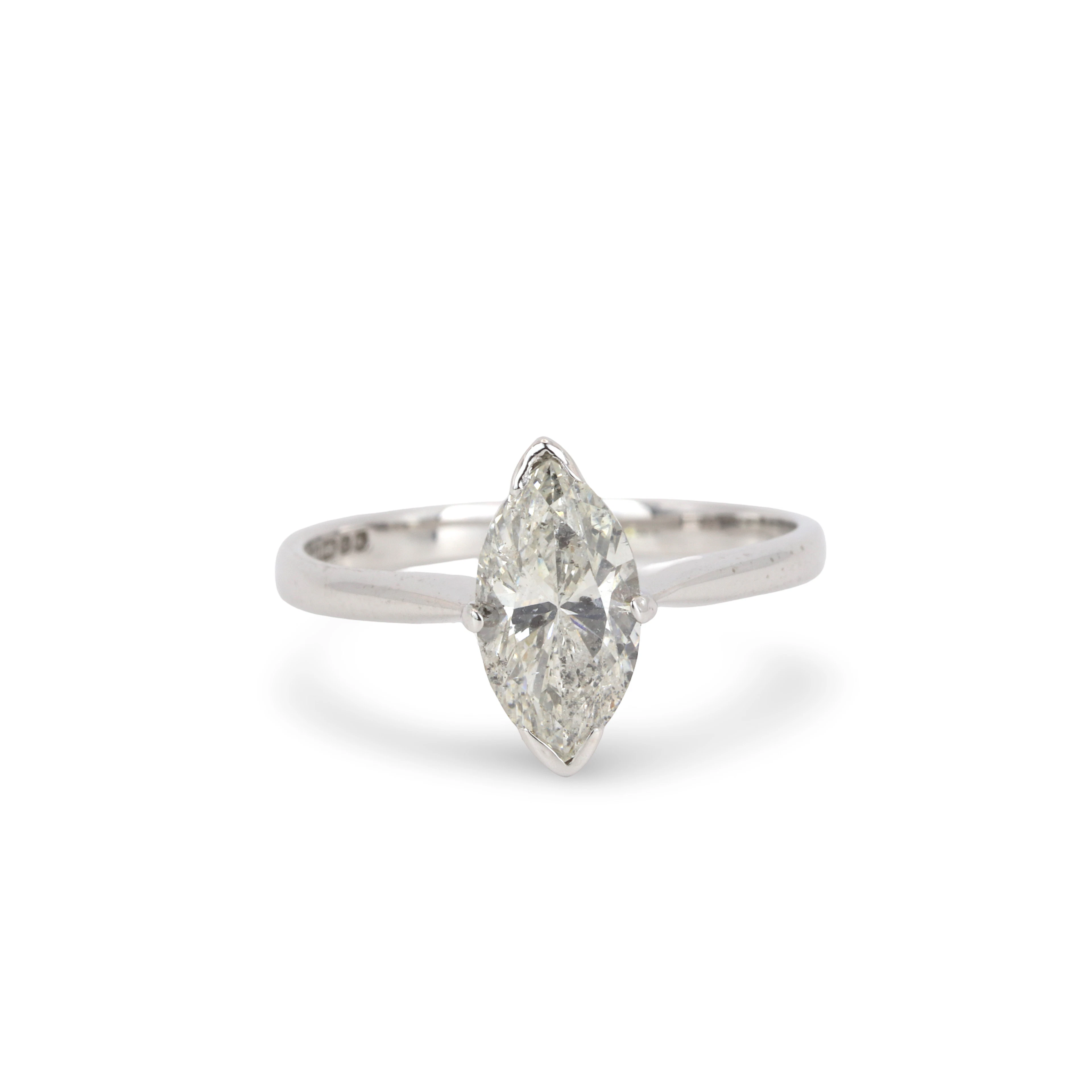 18CT GOLD (1.23CT) DIAMOND SOLITAIRE RING.