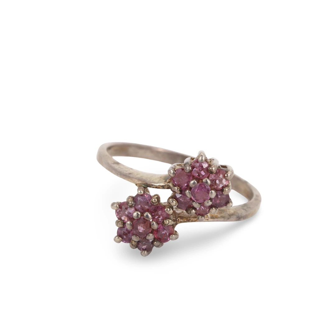 SILVER RUBY CLUSTER RING.