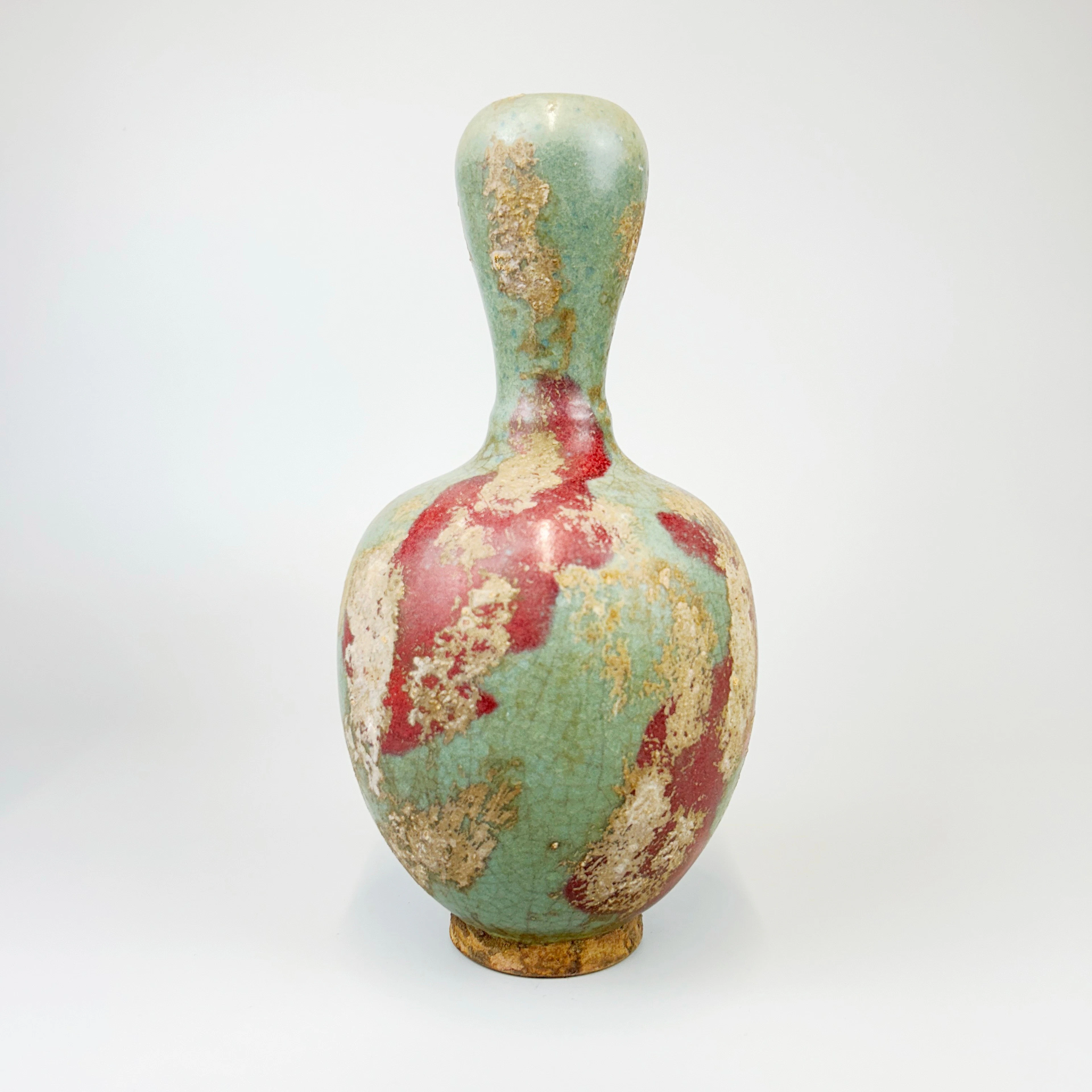 ZHUNWARE POTTERY VASE.