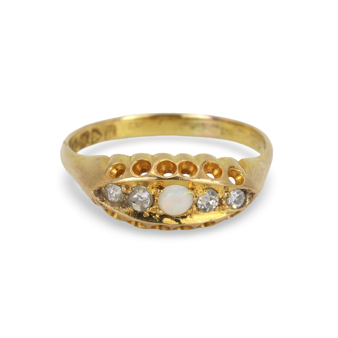 18CT GOLD OPAL & DIAMOND RING.