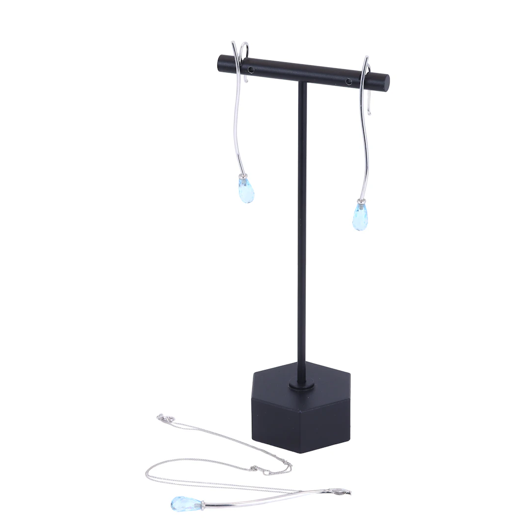 BRIOLETTE AQUAMARINE 18CT JEWELLERY SUITE.