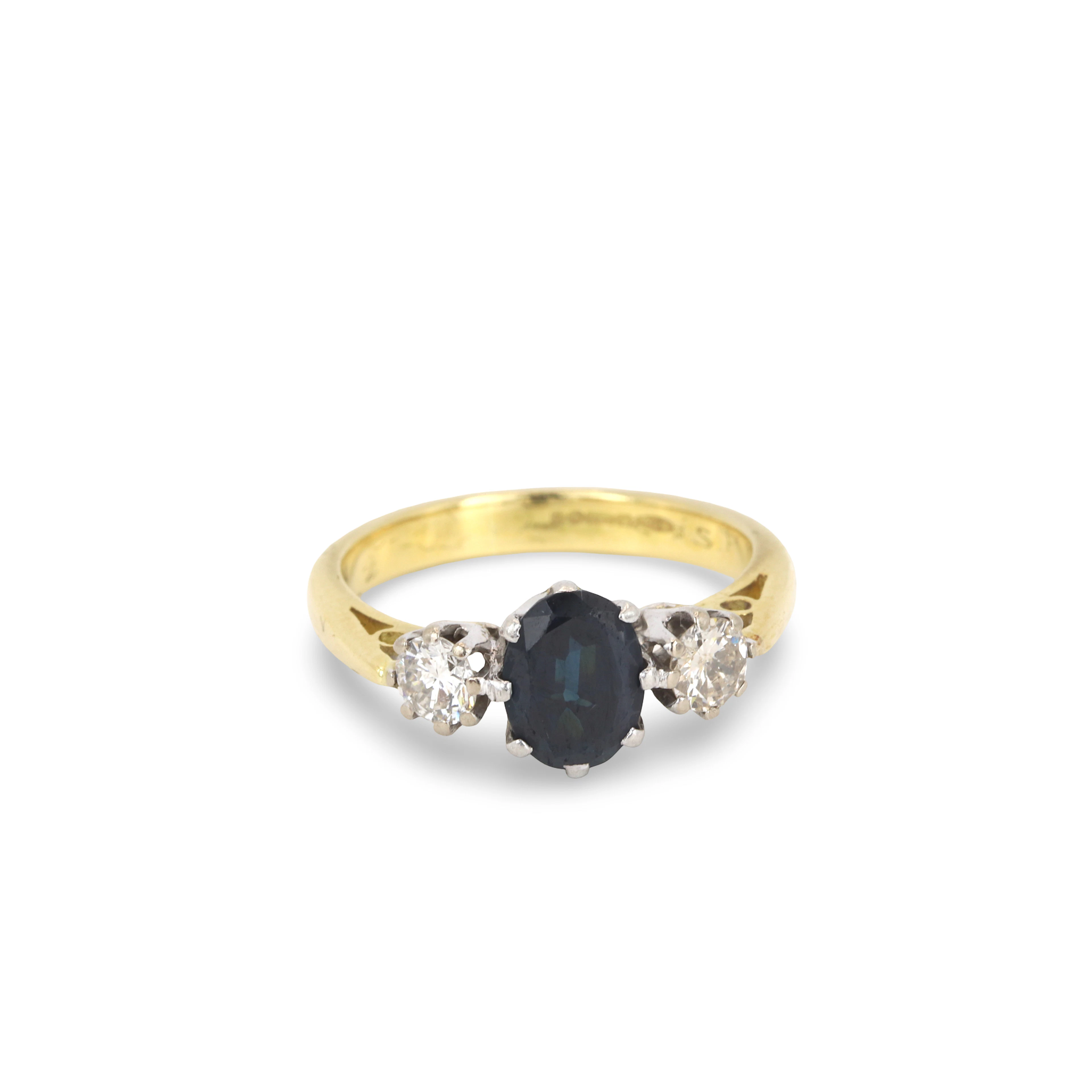 18CT GOLD SAPPHIRE & DIAMOND RING.