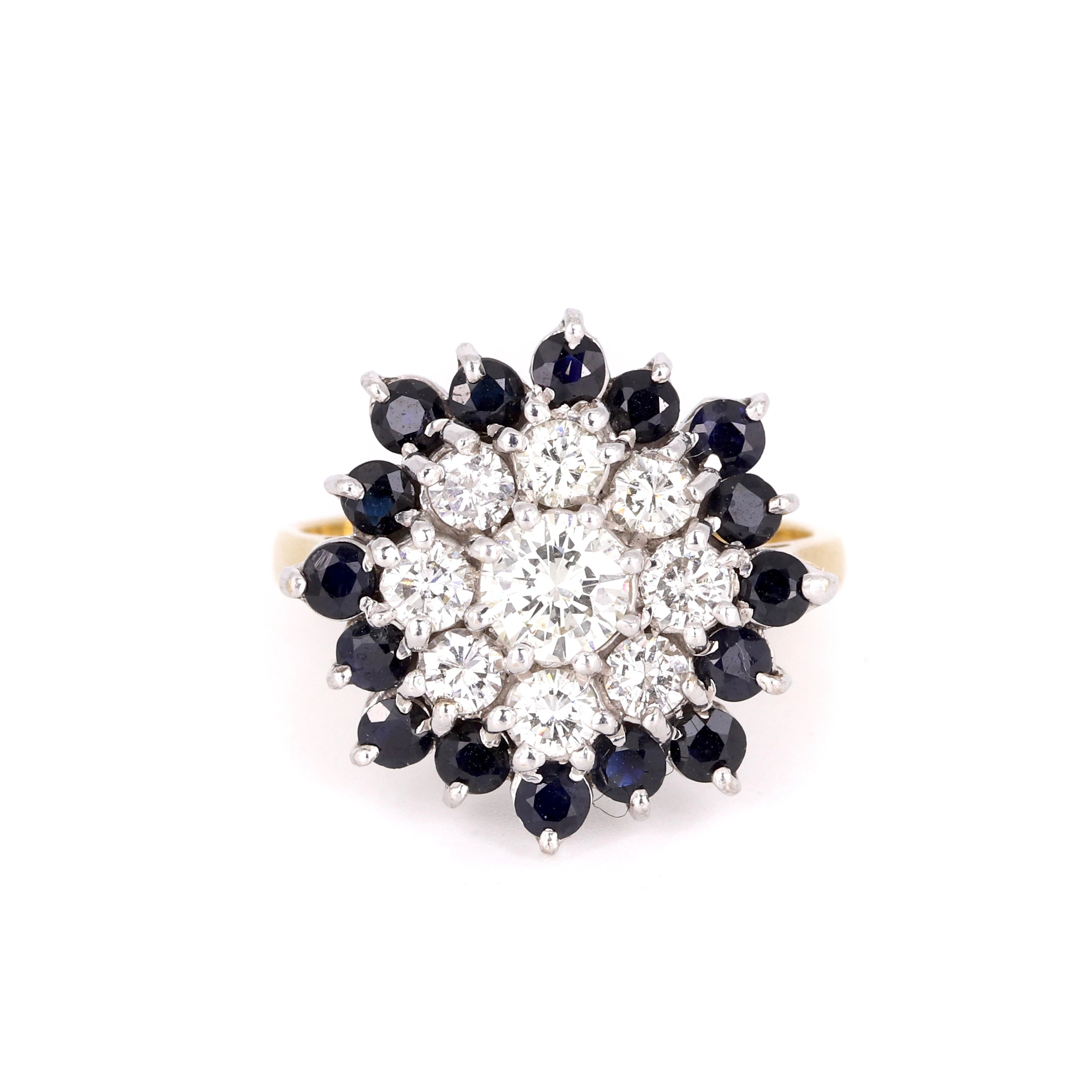 SAPPHIRE & DIAMOND 18CT CLUSTER RING.