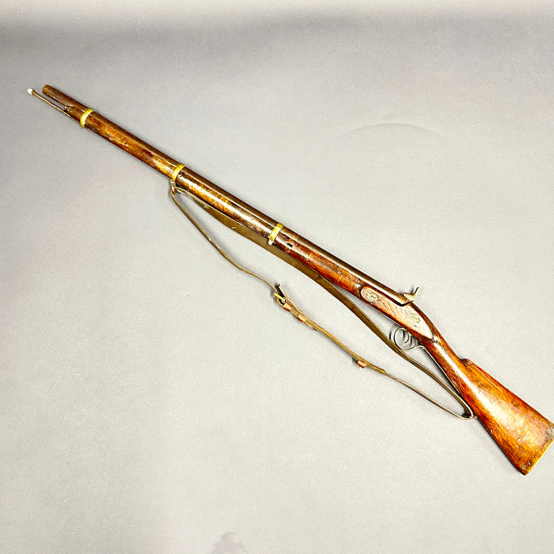 ANTIQUE PERCUSSION RIFLE.
