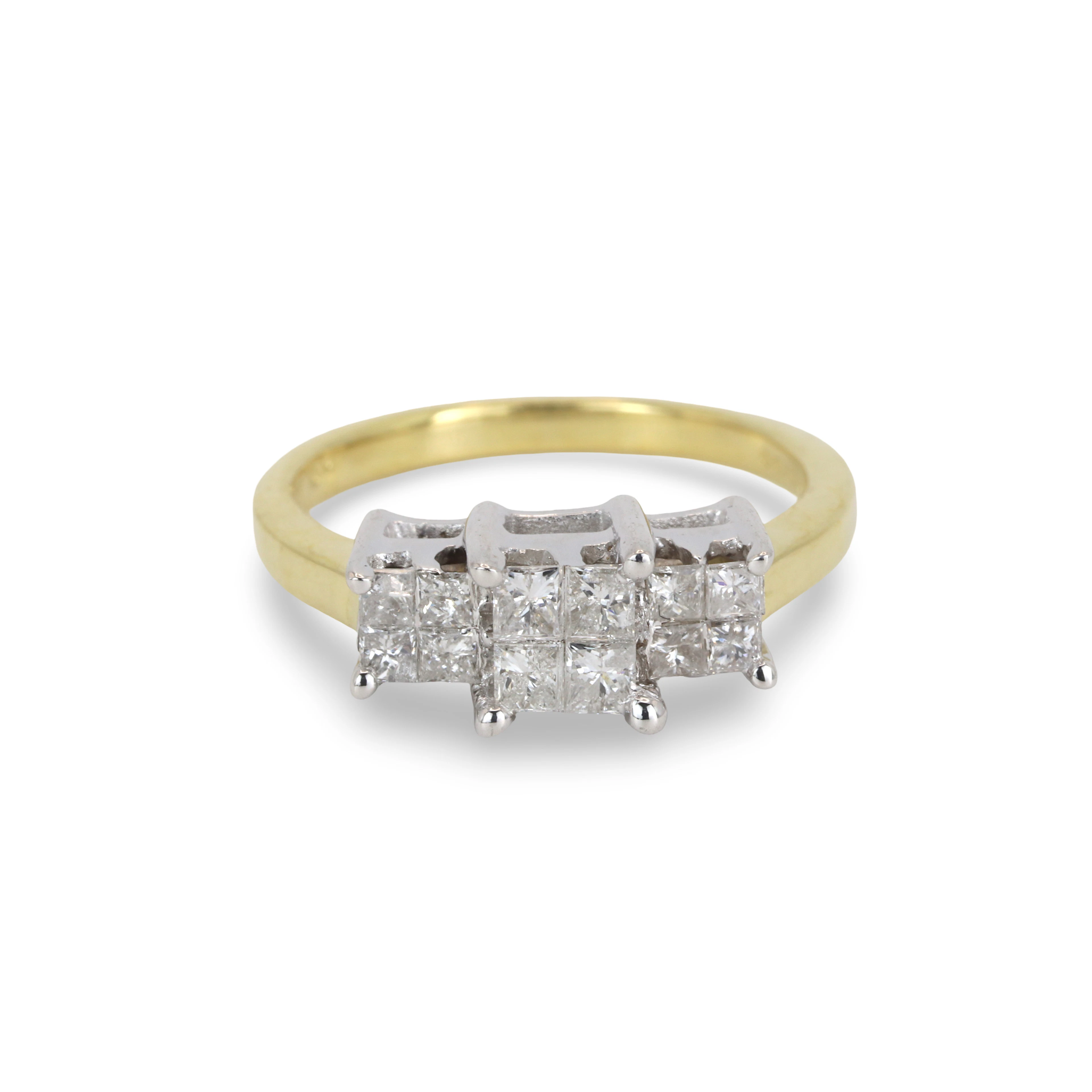 18CT GOLD DIAMOND TRILOGY RING.