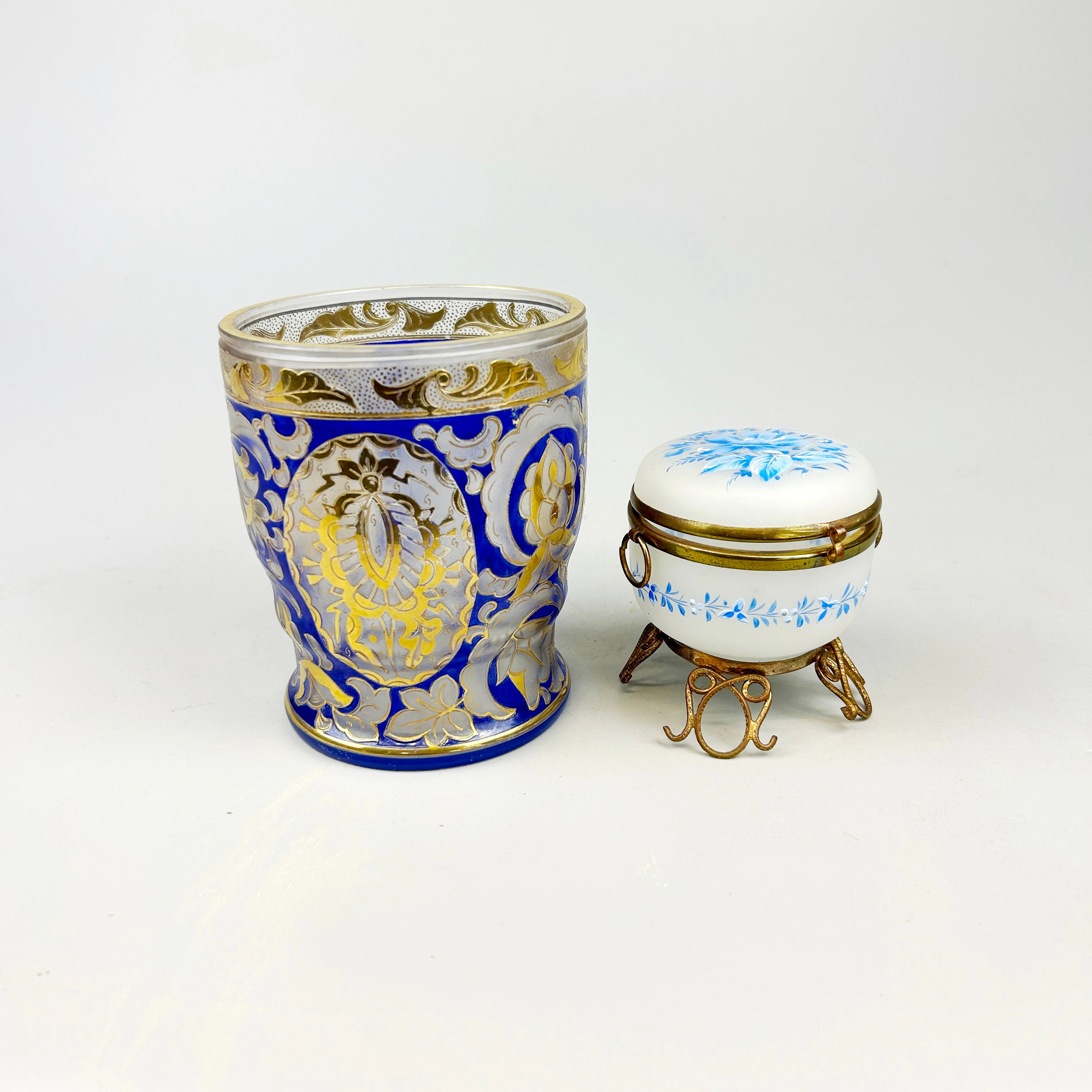 FINE BOHEMIAN GLASS GOBLET AND BOX.
