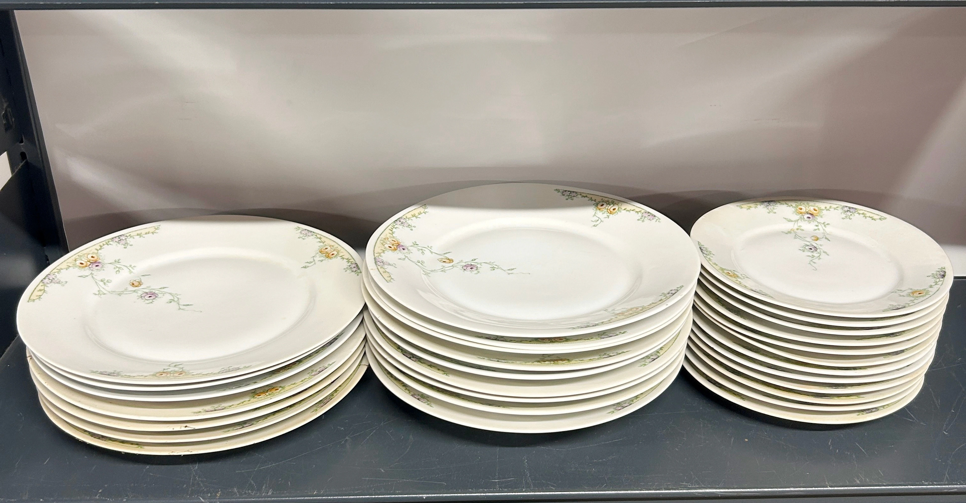 BAVARIAN PART DINNER SERVICE.