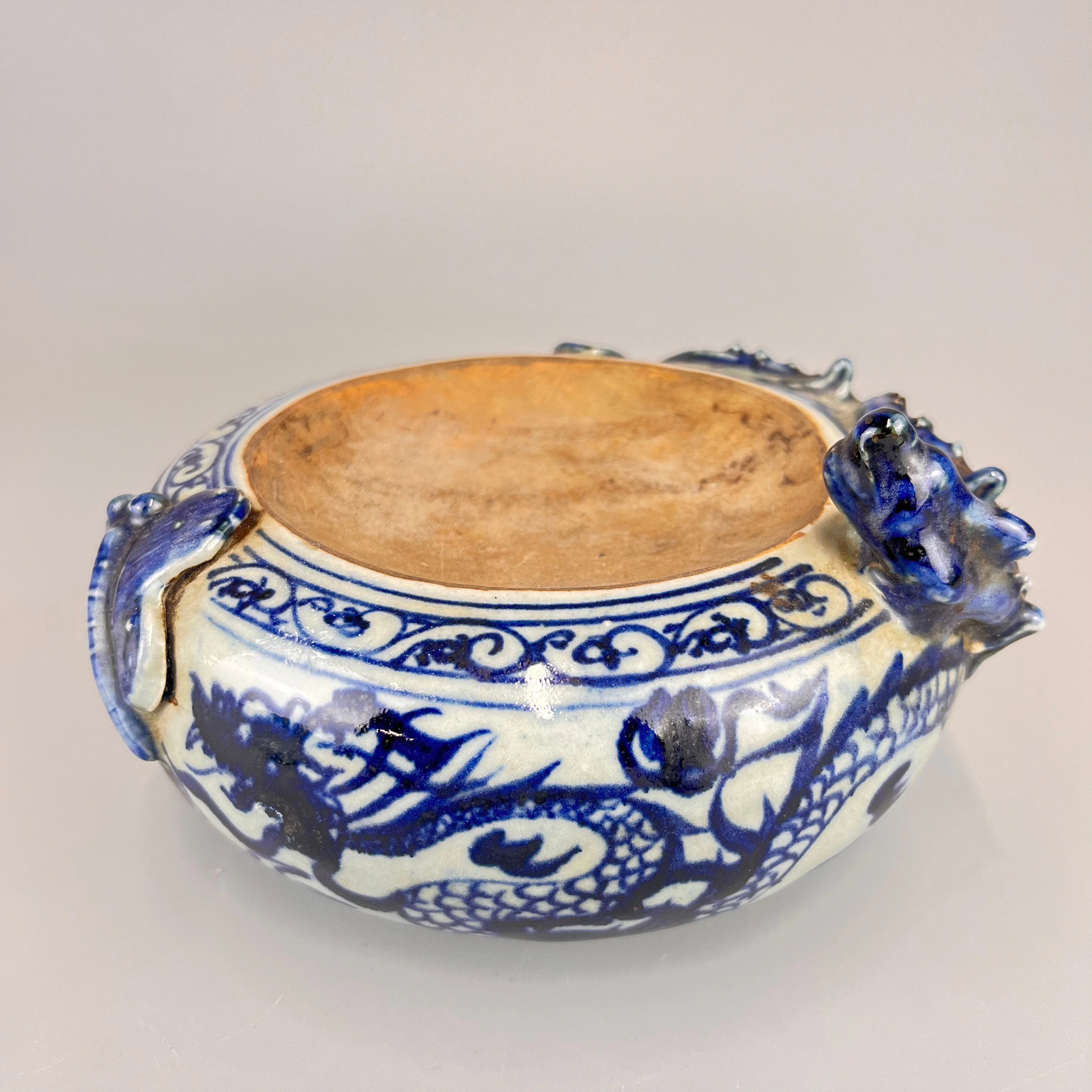 CHINESE CERAMIC STAND.