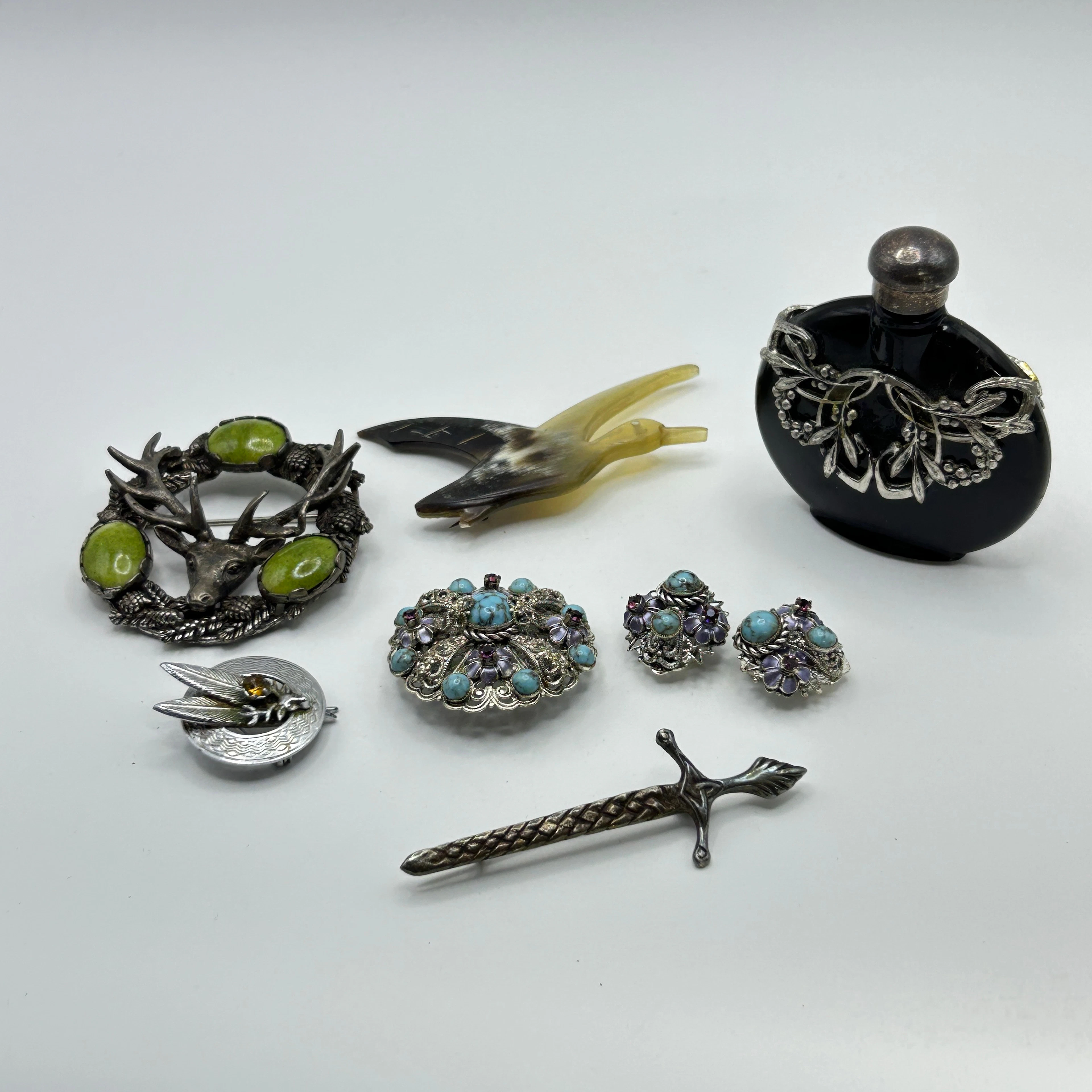 MIXED COSTUME JEWELLERY.