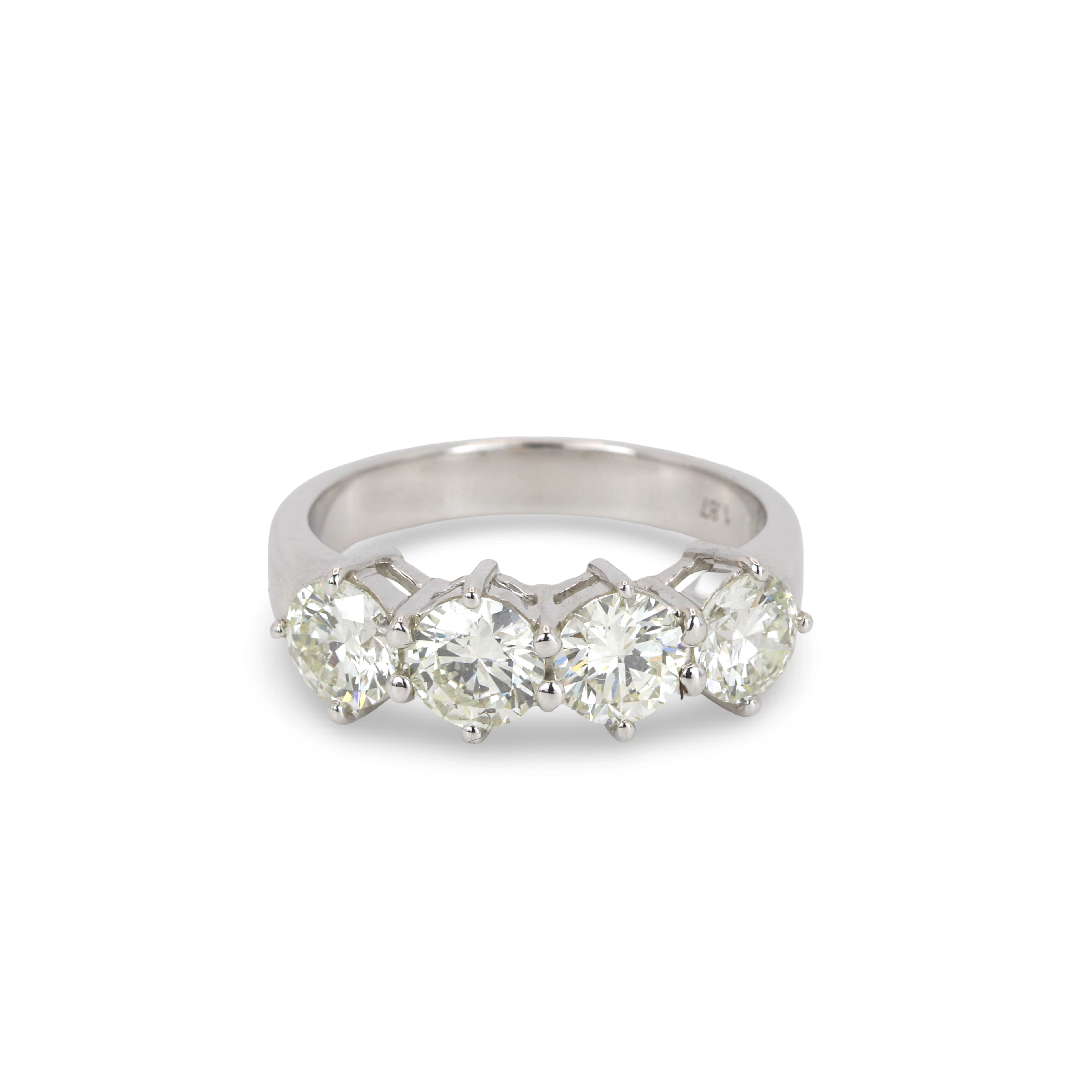 18CT WHITE GOLD 1.87CT TOTAL DIA RING.