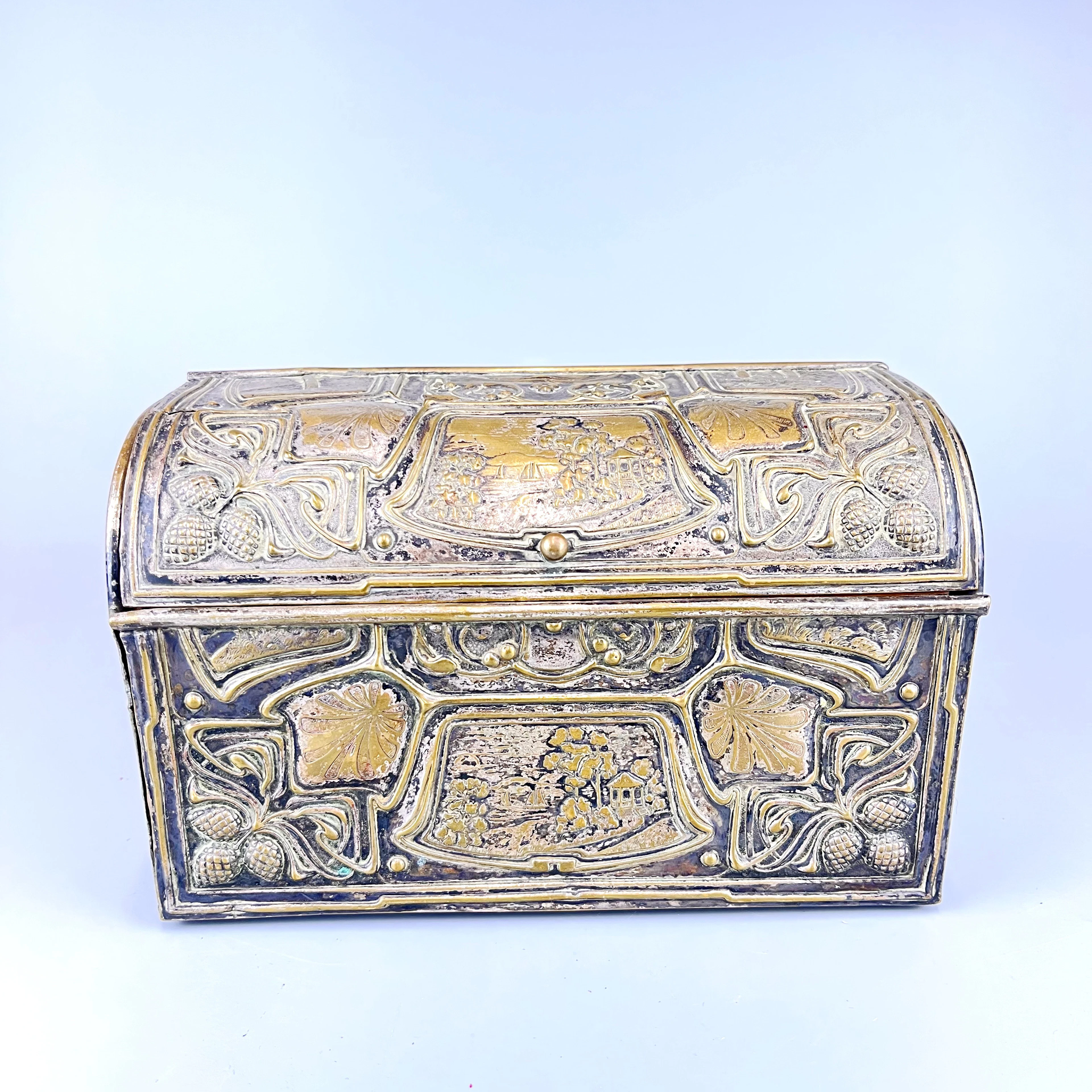 ART NOUVEAU STATIONERY BOX.