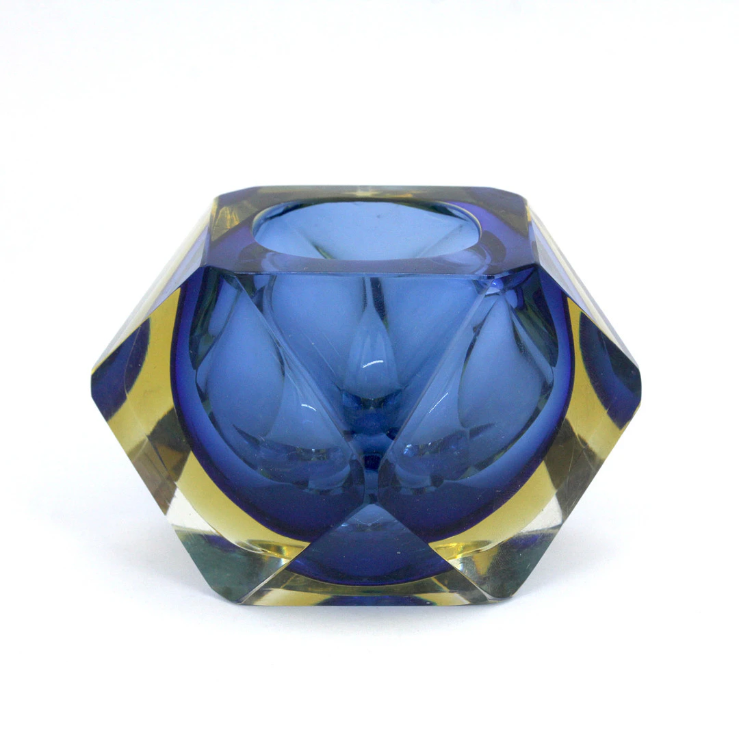 FLAVIO POLI. MURANO SOMMERSO GLASS VASE.