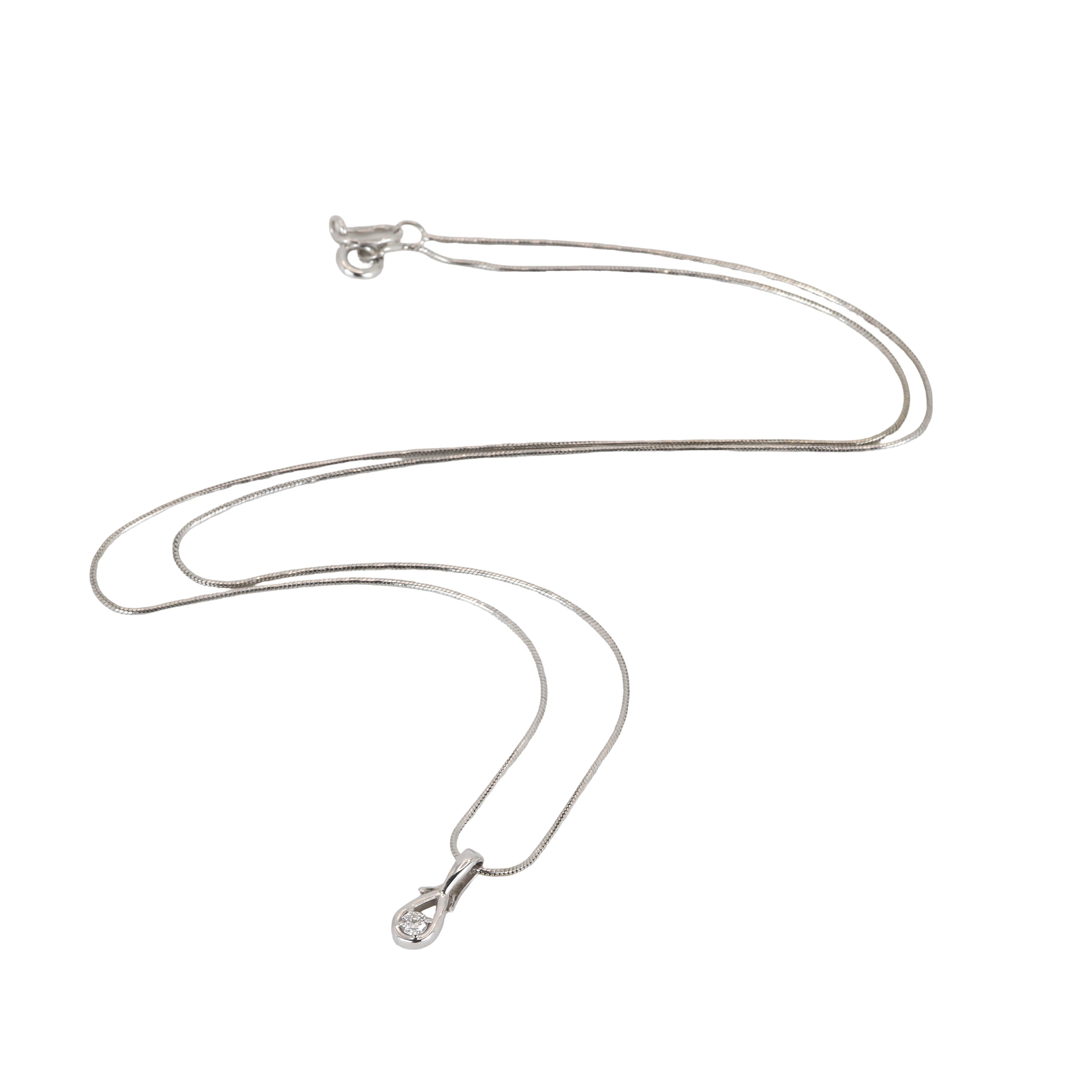 14CT GOLD DIAMOND NECKLACE.