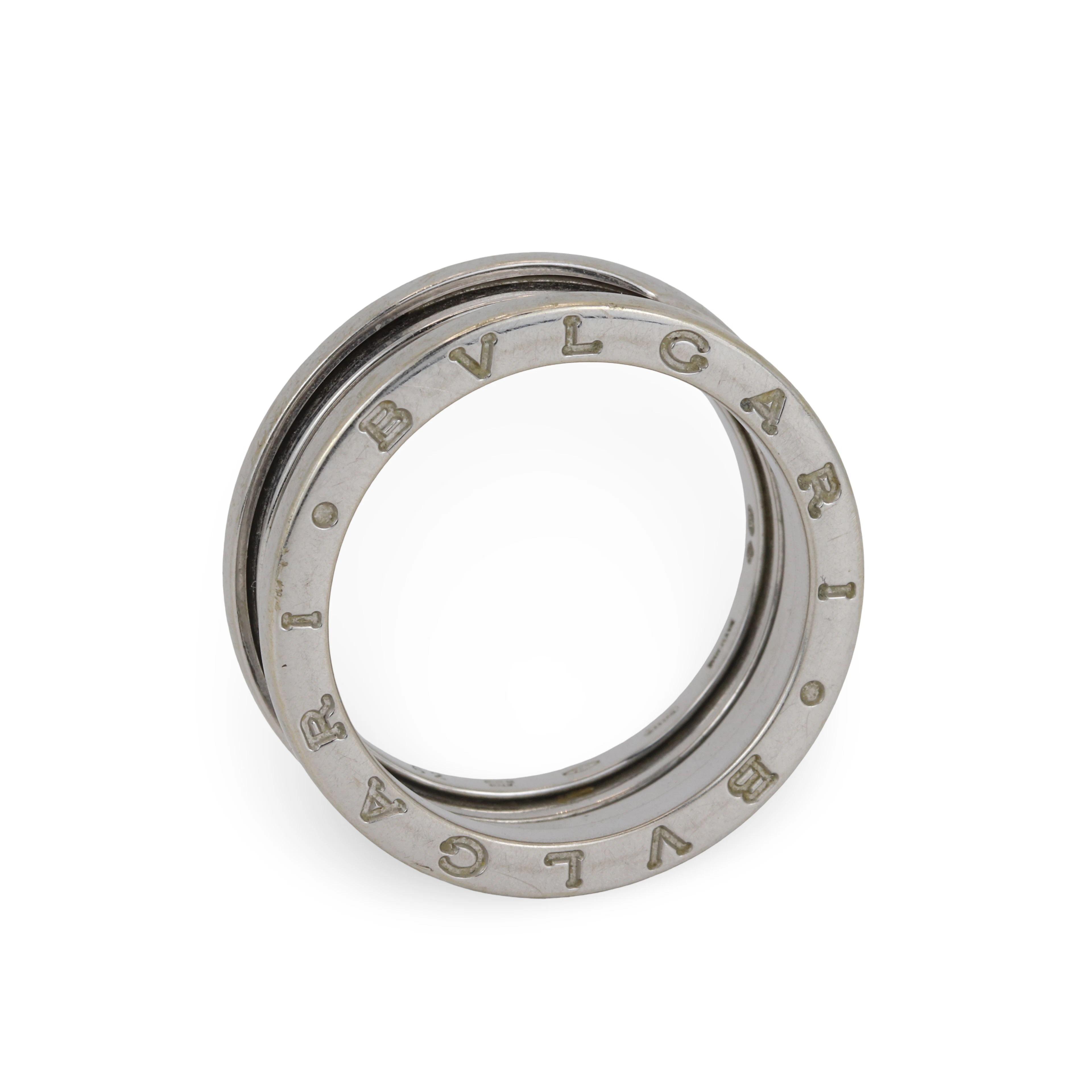 18CT WHITE GOLD BVLGARI RING.