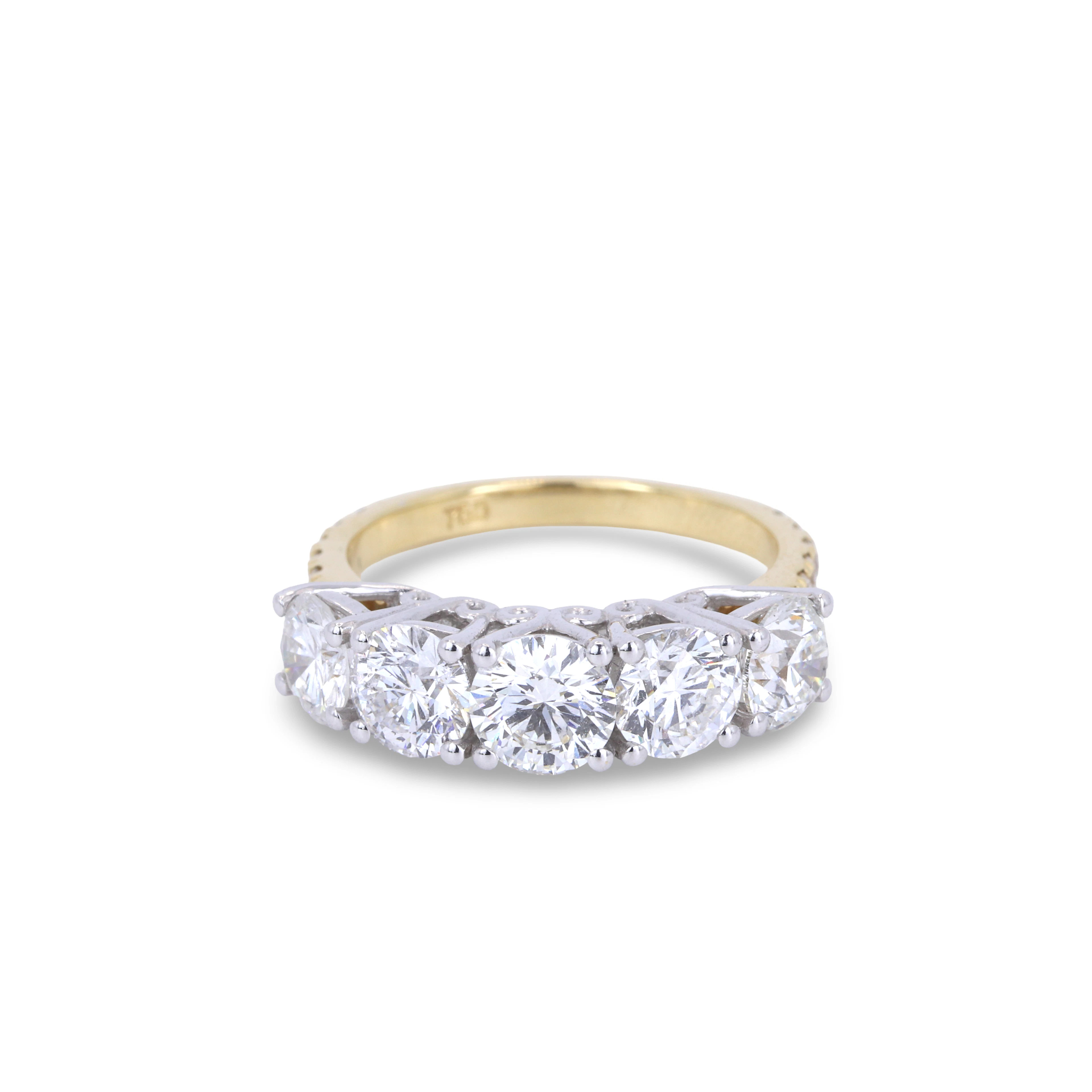18CT GOLD (2.9CT) DIAMOND RING.